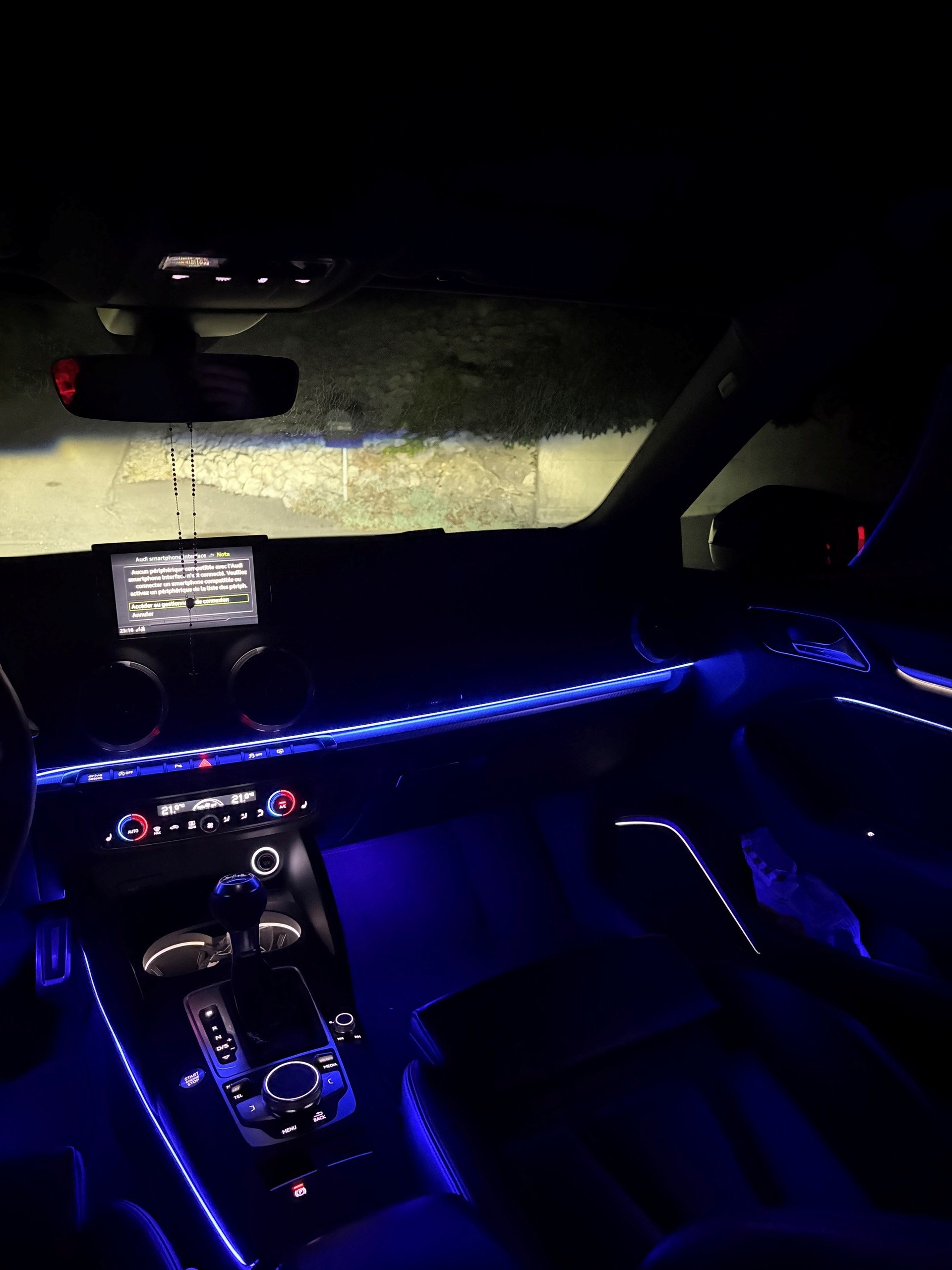 AUDI 2.5 T FSI quattro S-Tronic-image-2