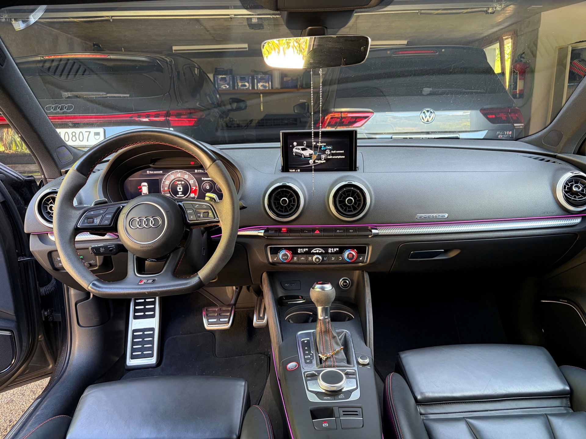 AUDI 2.5 T FSI quattro S-Tronic-image-9