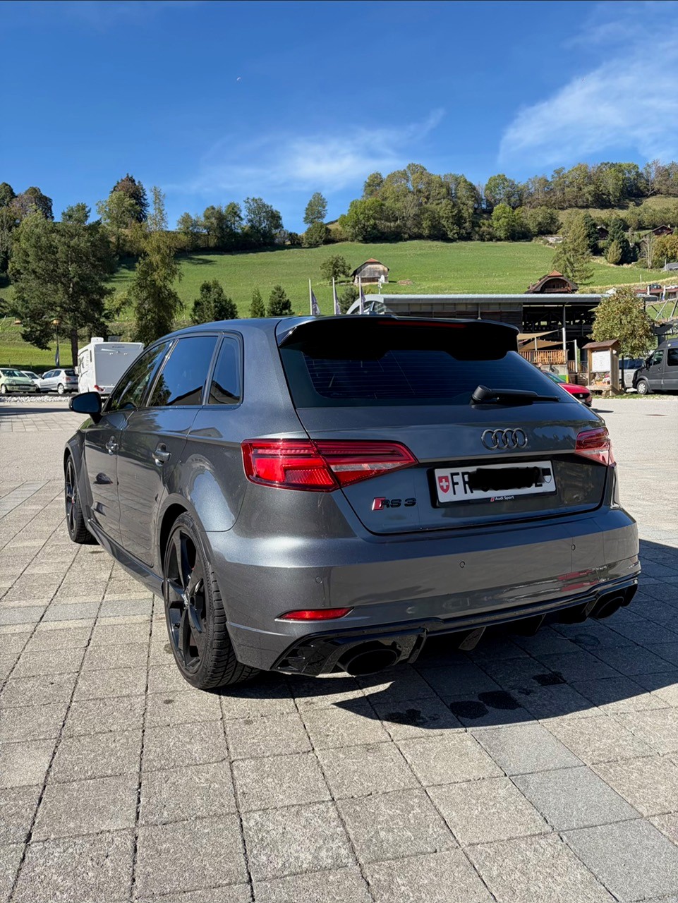 AUDI 2.5 T FSI quattro S-Tronic-image-5