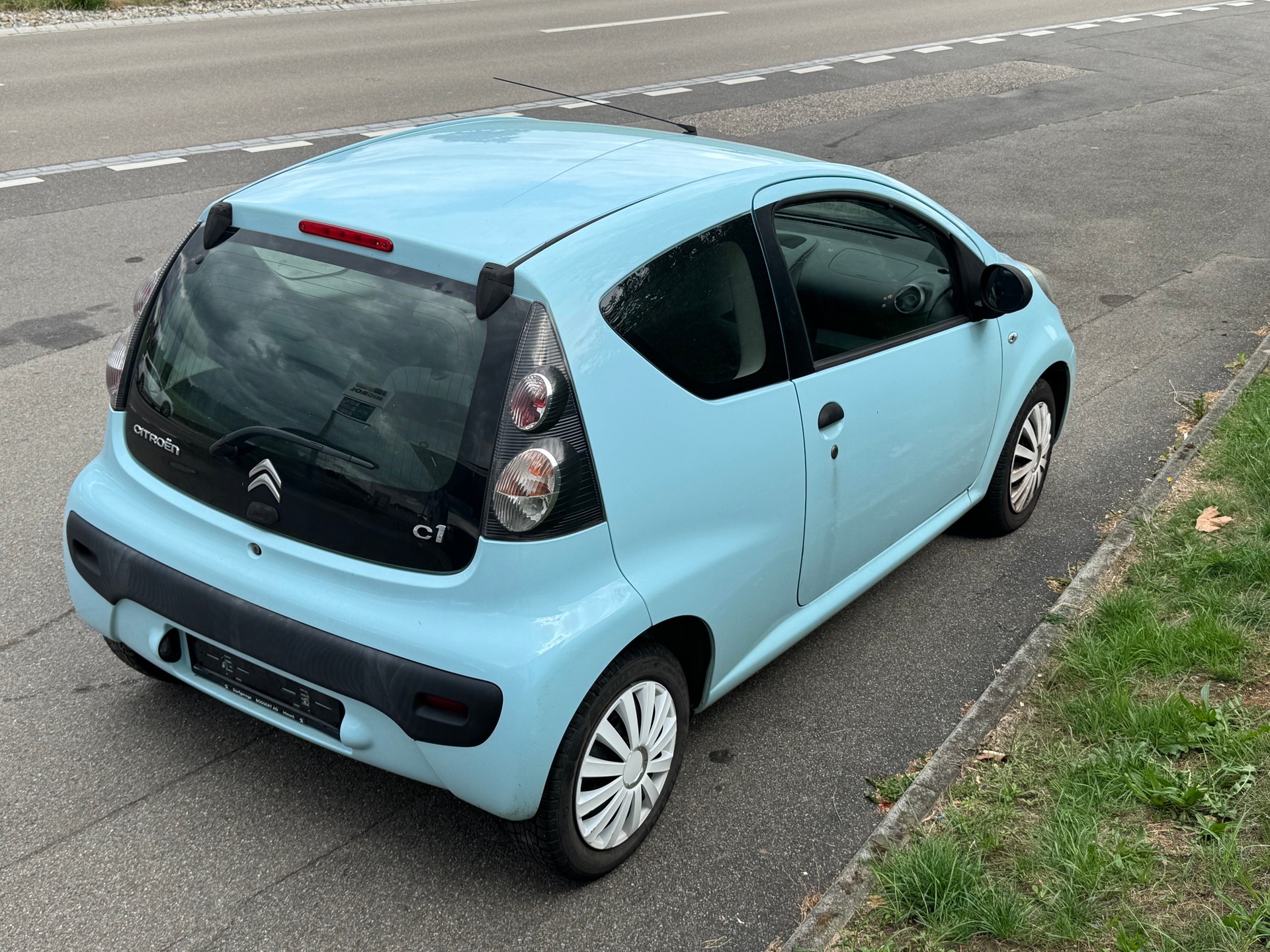 CITROEN C1 1.0i Séduction-image-4