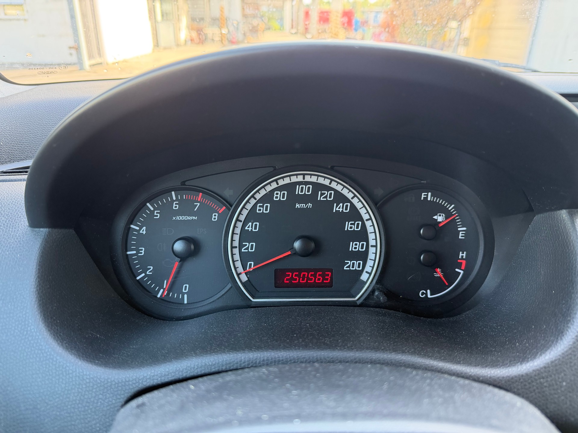 SUZUKI Swift 1.3i 16V GL Top-image-5