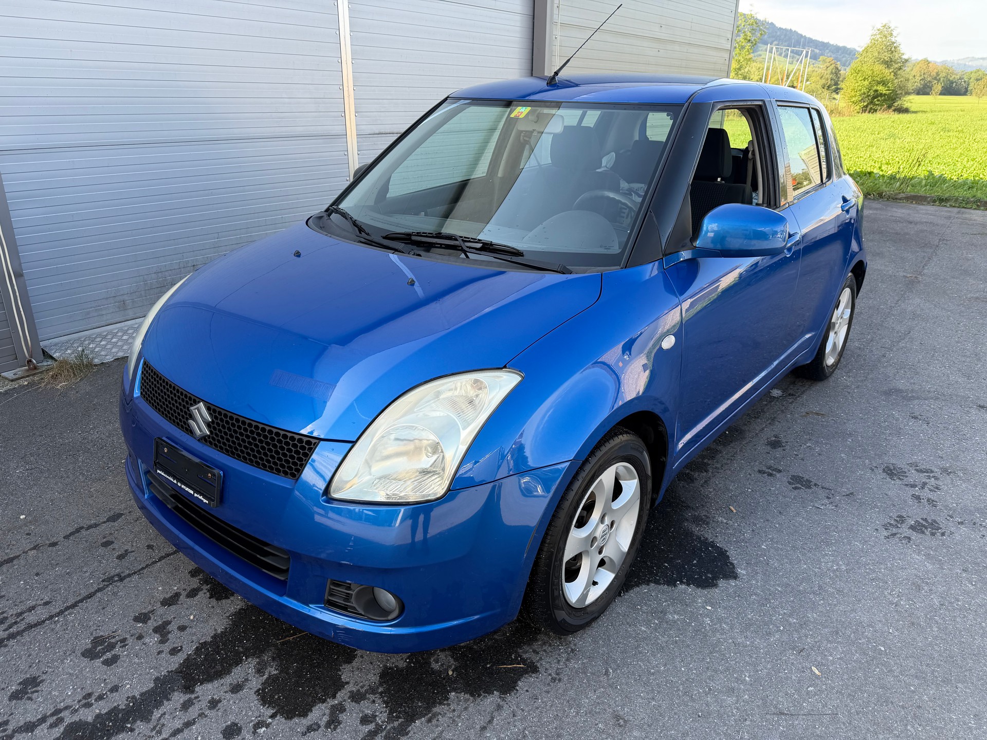 SUZUKI Swift 1.3i 16V GL Top-image-0