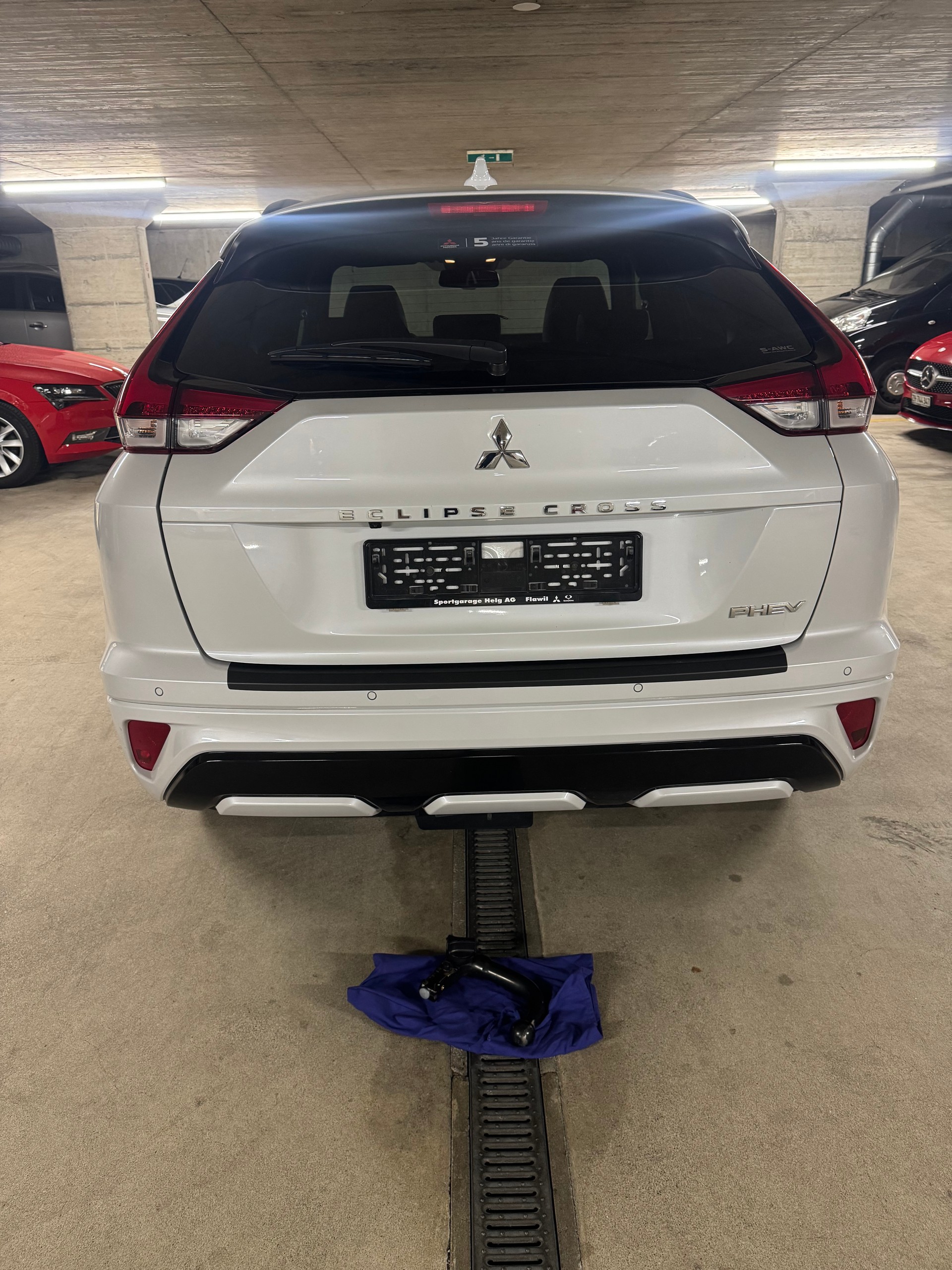MITSUBISHI Eclipse Cross 2.4 PHEV Diamond 4WD-image-5
