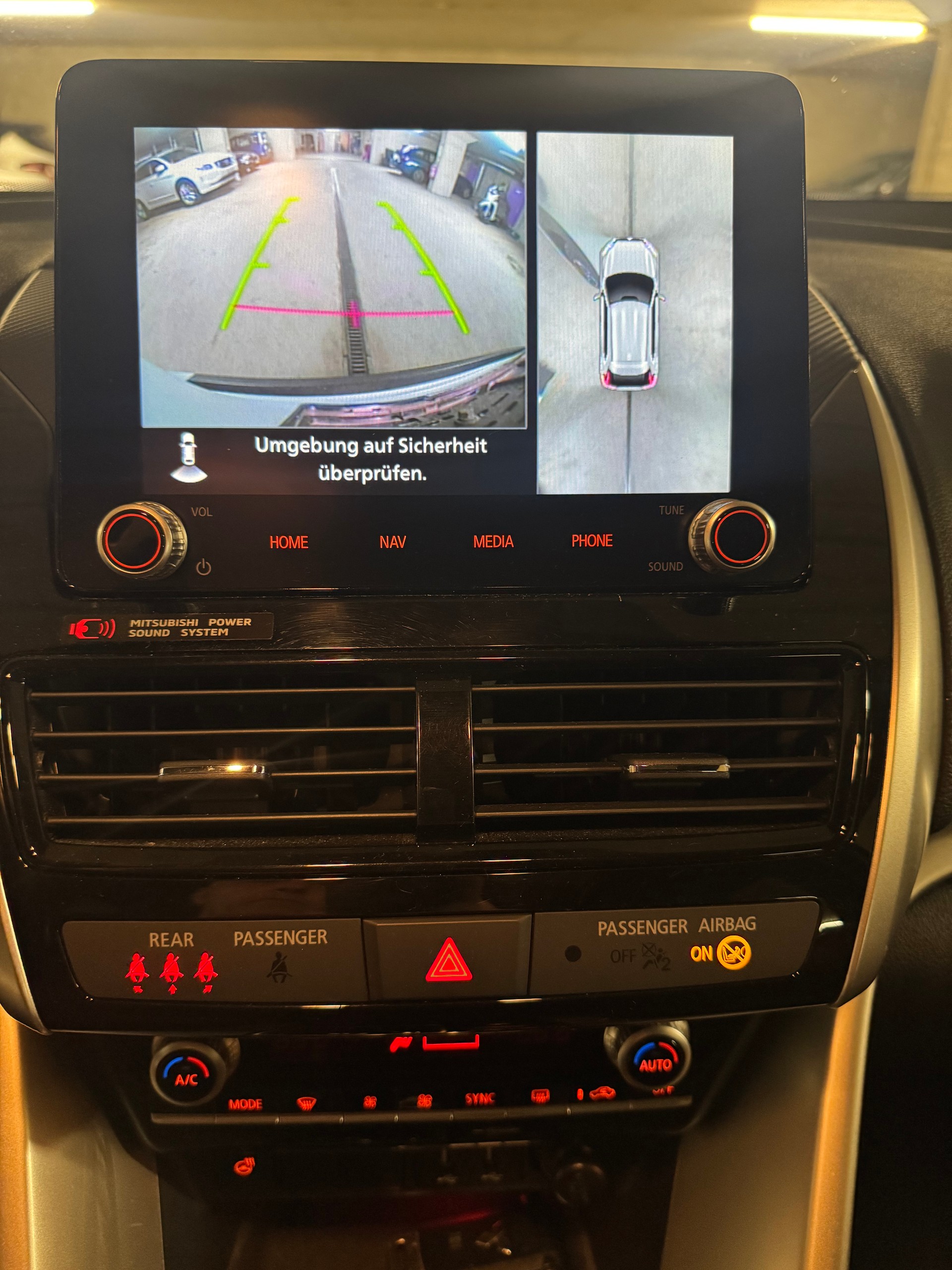 MITSUBISHI Eclipse Cross 2.4 PHEV Diamond 4WD-image-8