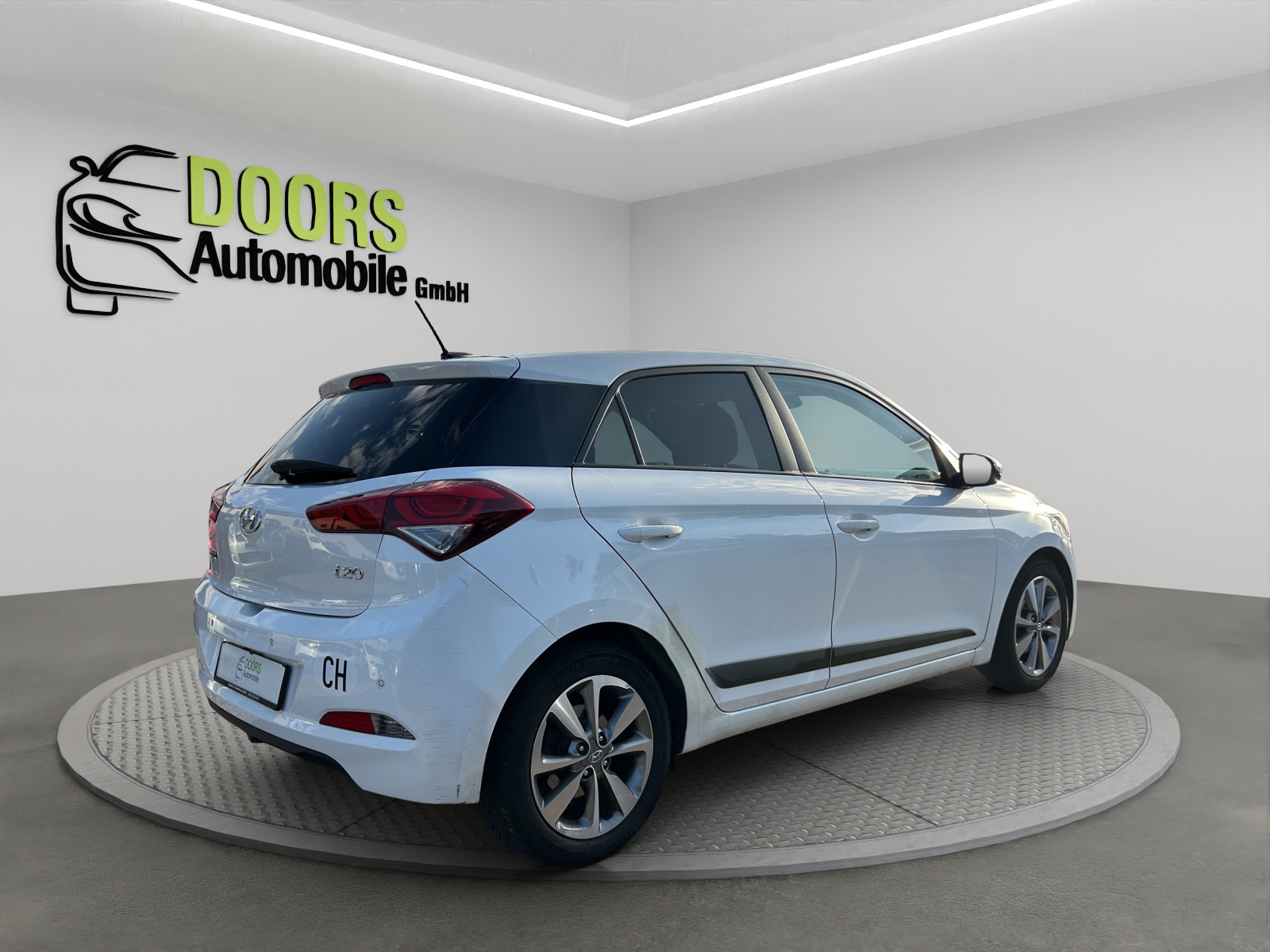 HYUNDAI i20 1.4 Amplia-image-4