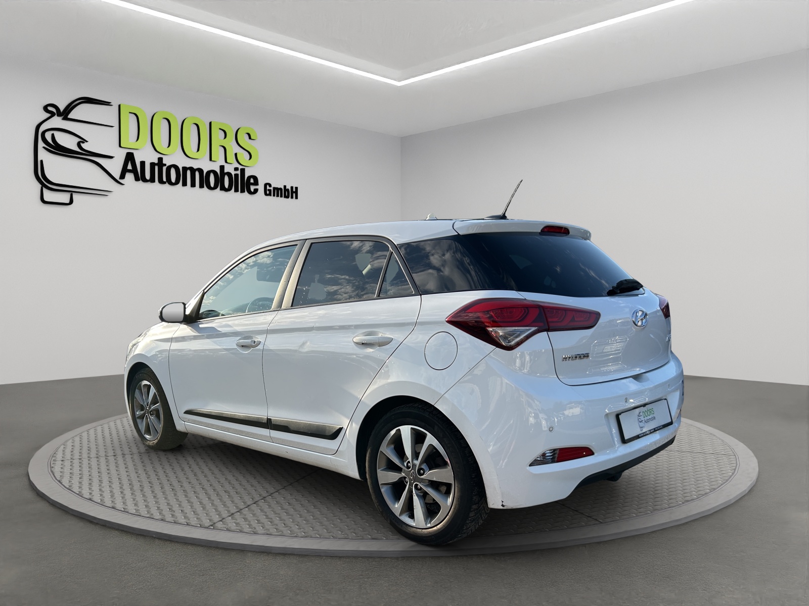 HYUNDAI i20 1.4 Amplia-image-6