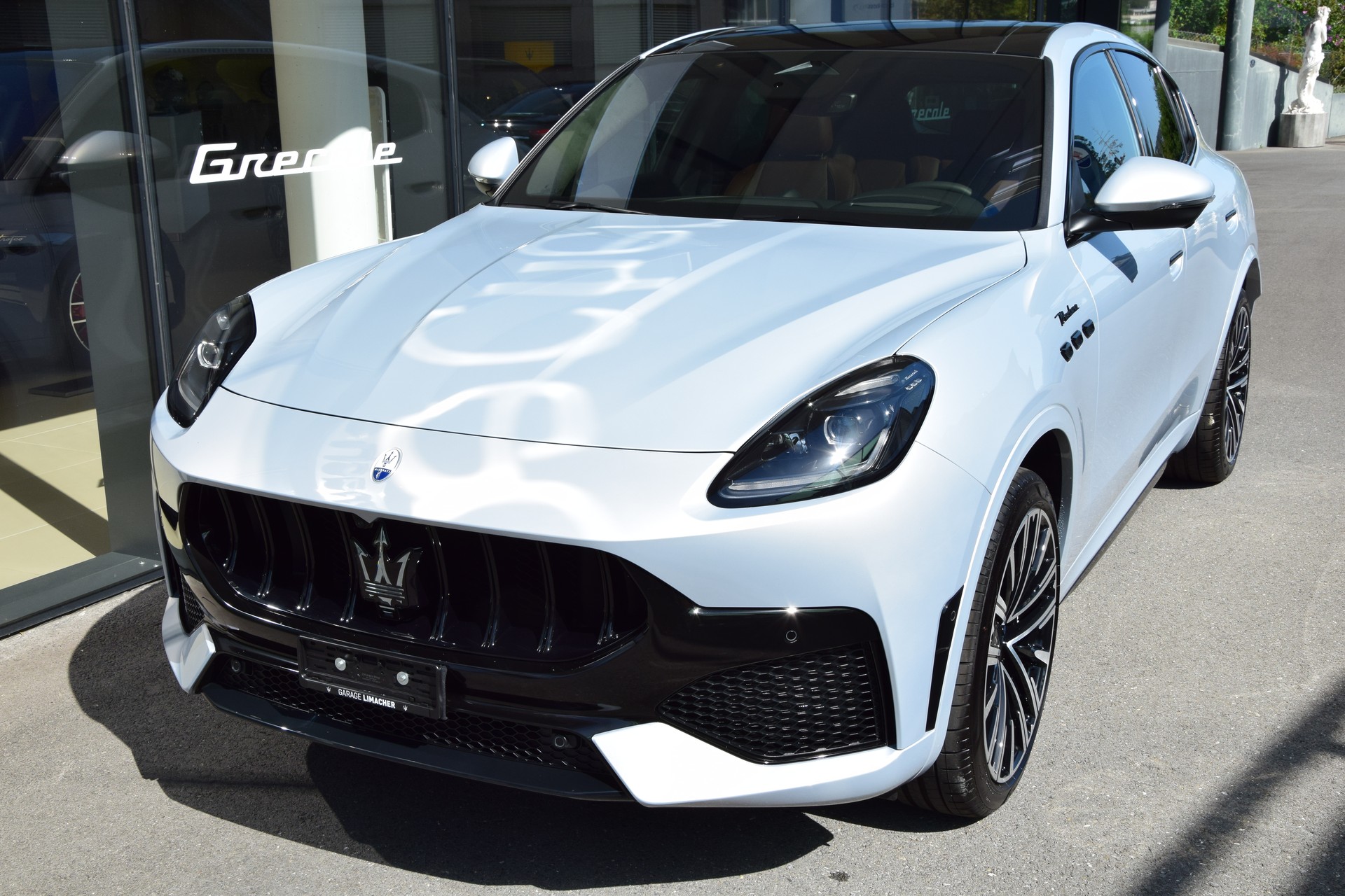 MASERATI Grecale 2.0 MHEV Modena Automatica-image-2