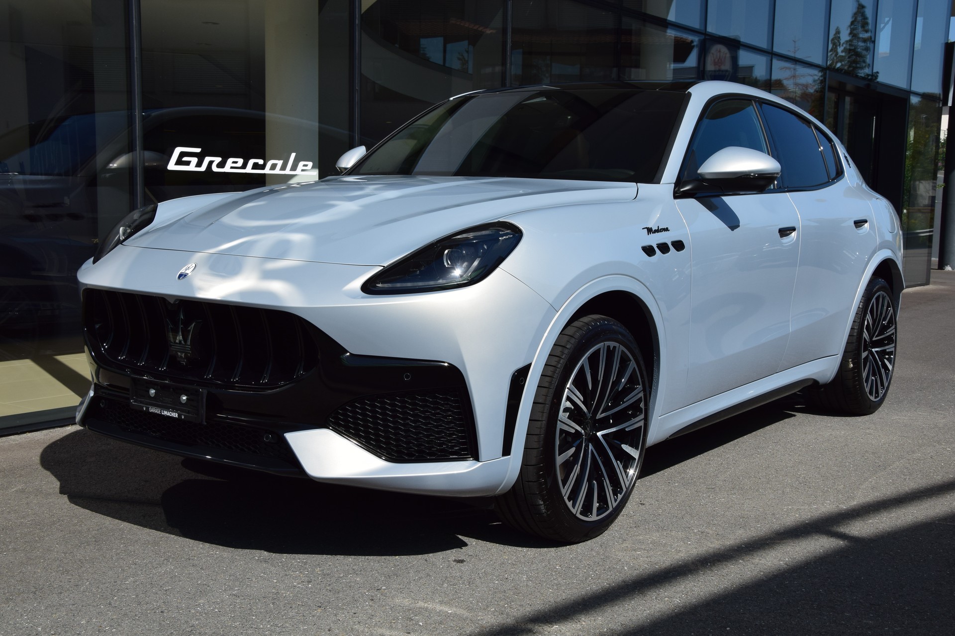 MASERATI Grecale 2.0 MHEV Modena Automatica-image-1