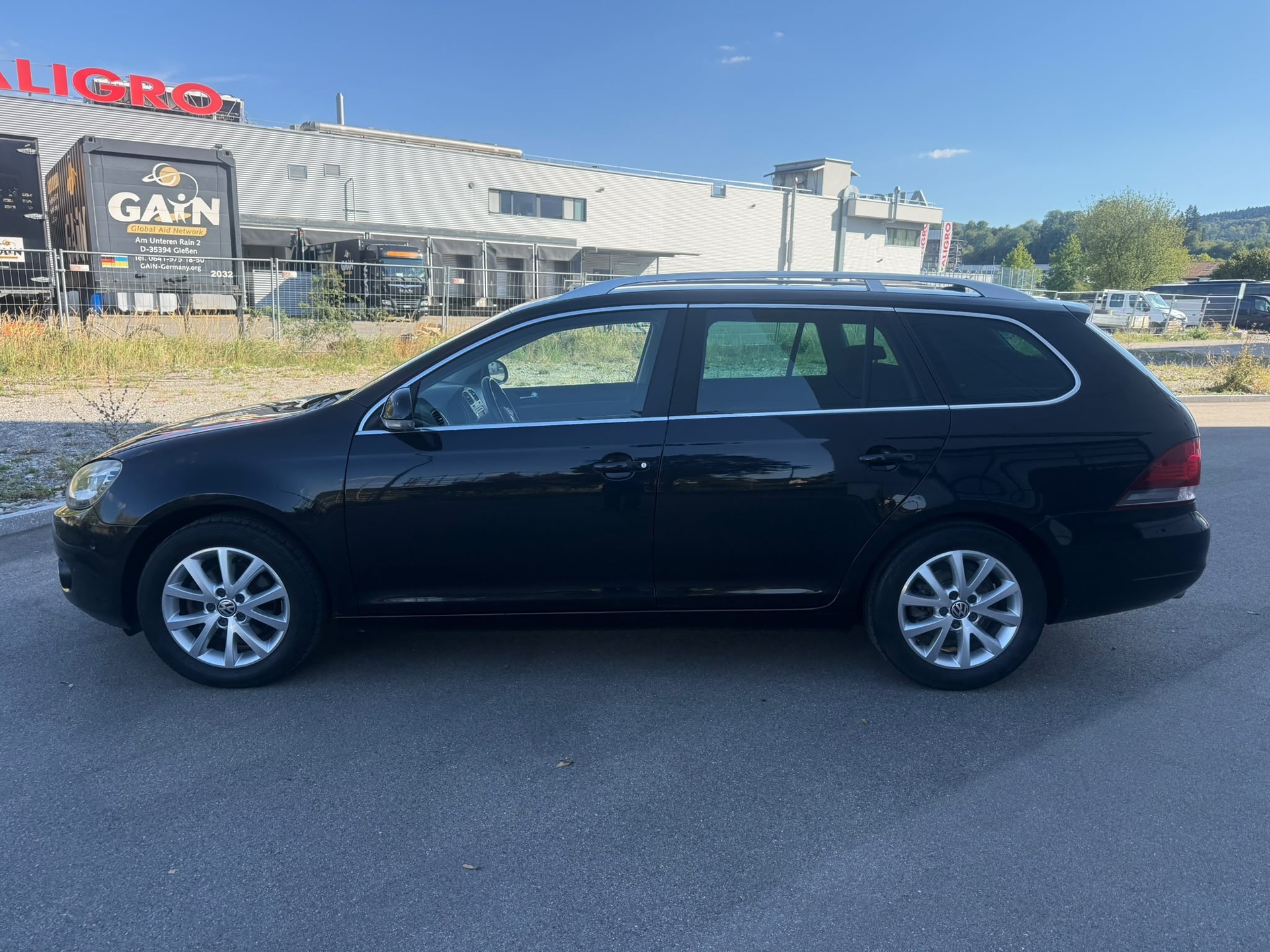 VW Golf Variant 1.4 TSI Highline DSG-image-7