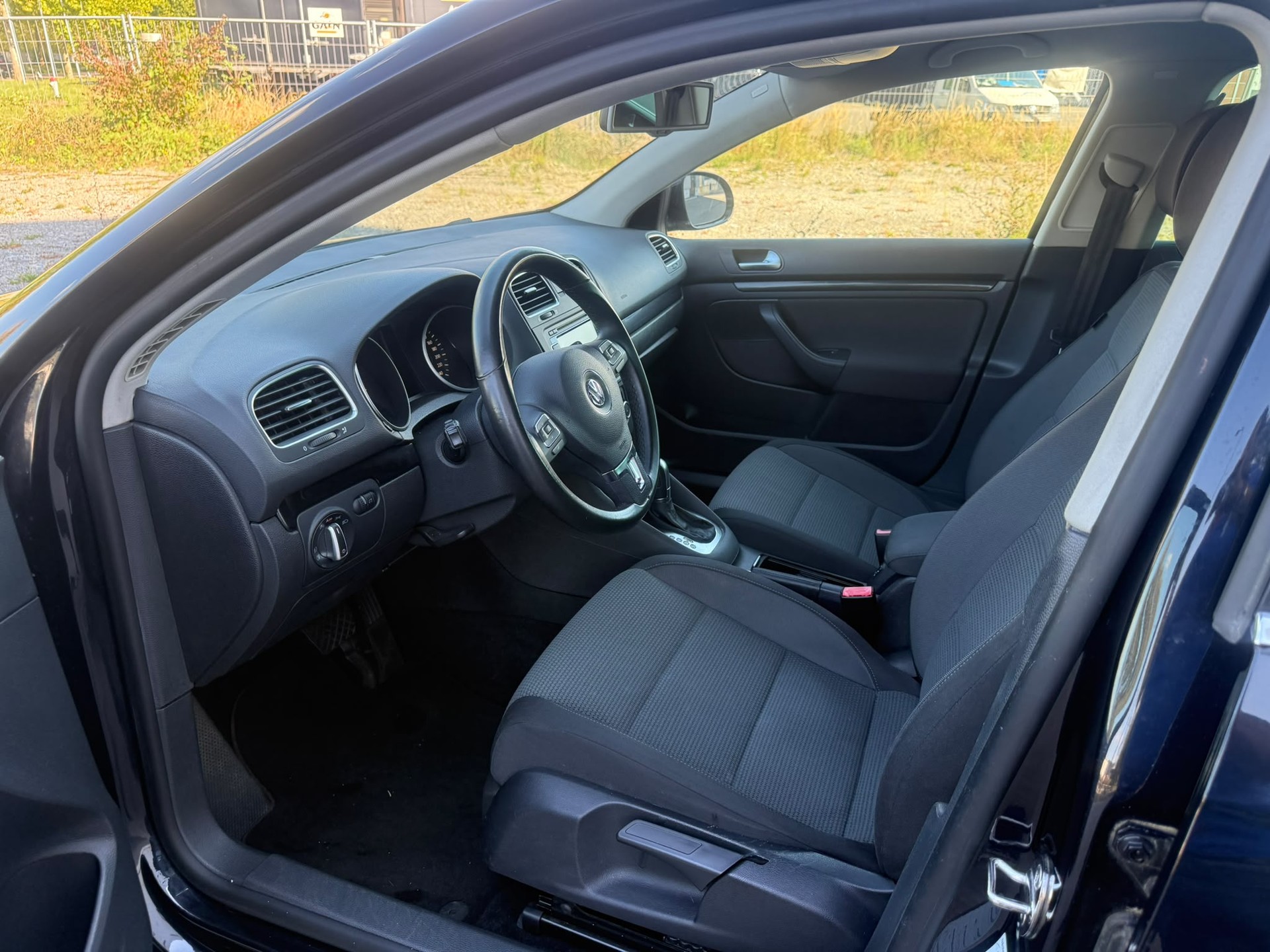 VW Golf Variant 1.4 TSI Highline DSG-image-8