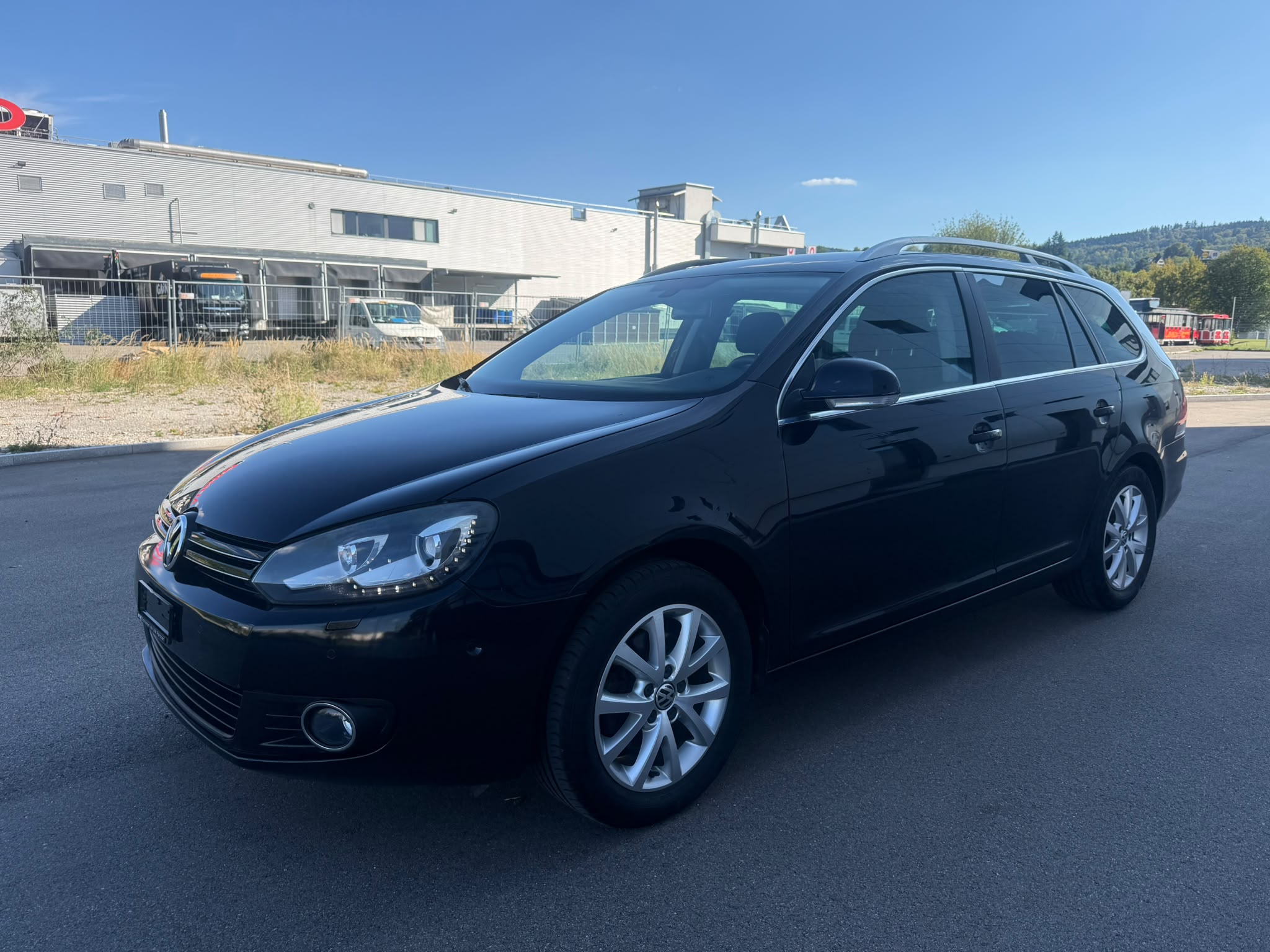 VW Golf Variant 1.4 TSI Highline DSG — slika 1