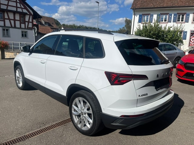 SKODA Karoq 2.0 TDI Style 4x4 DSG-image-3