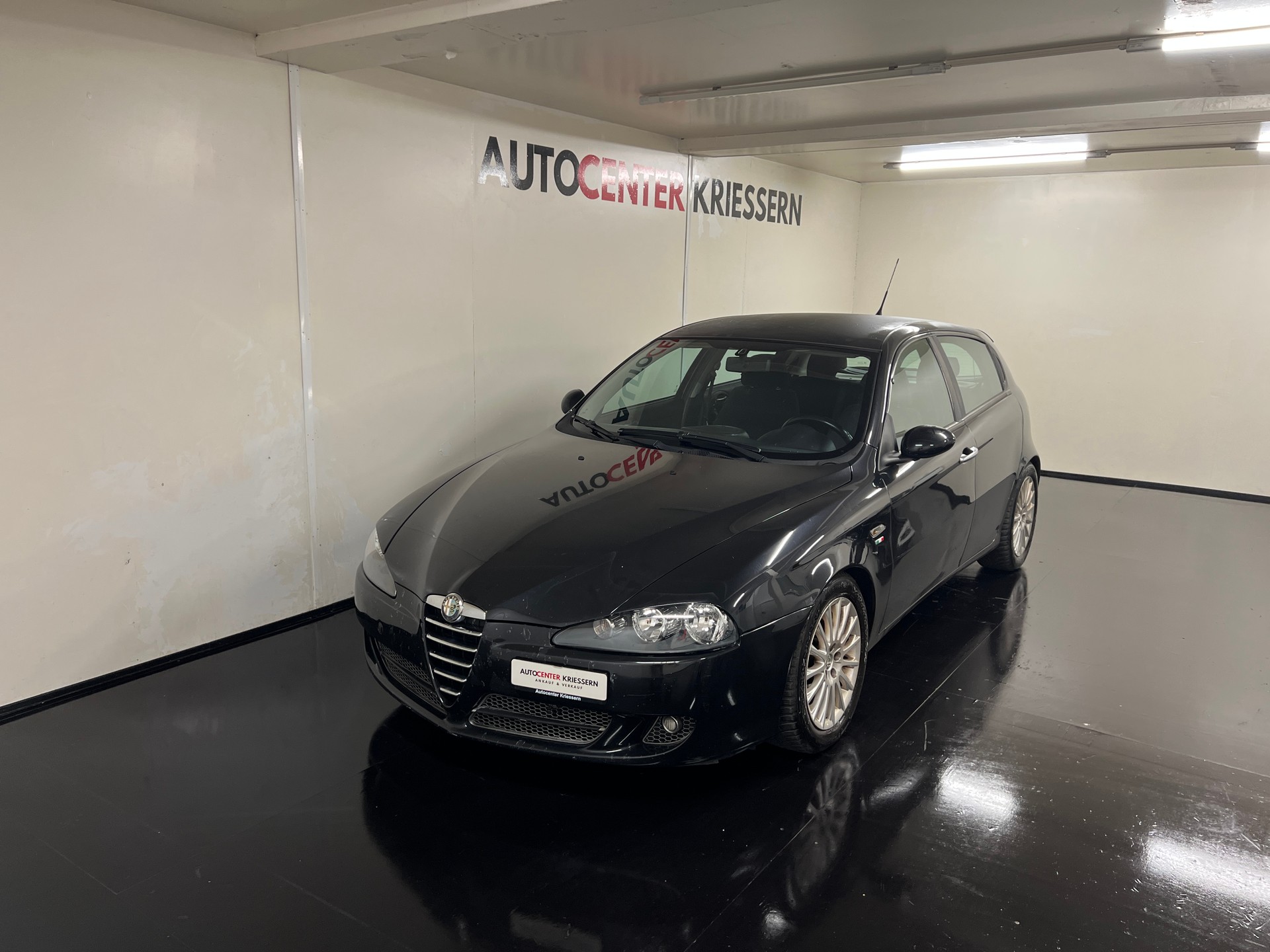 ALFA ROMEO 147 1.9 16V JTD Faces-image-1