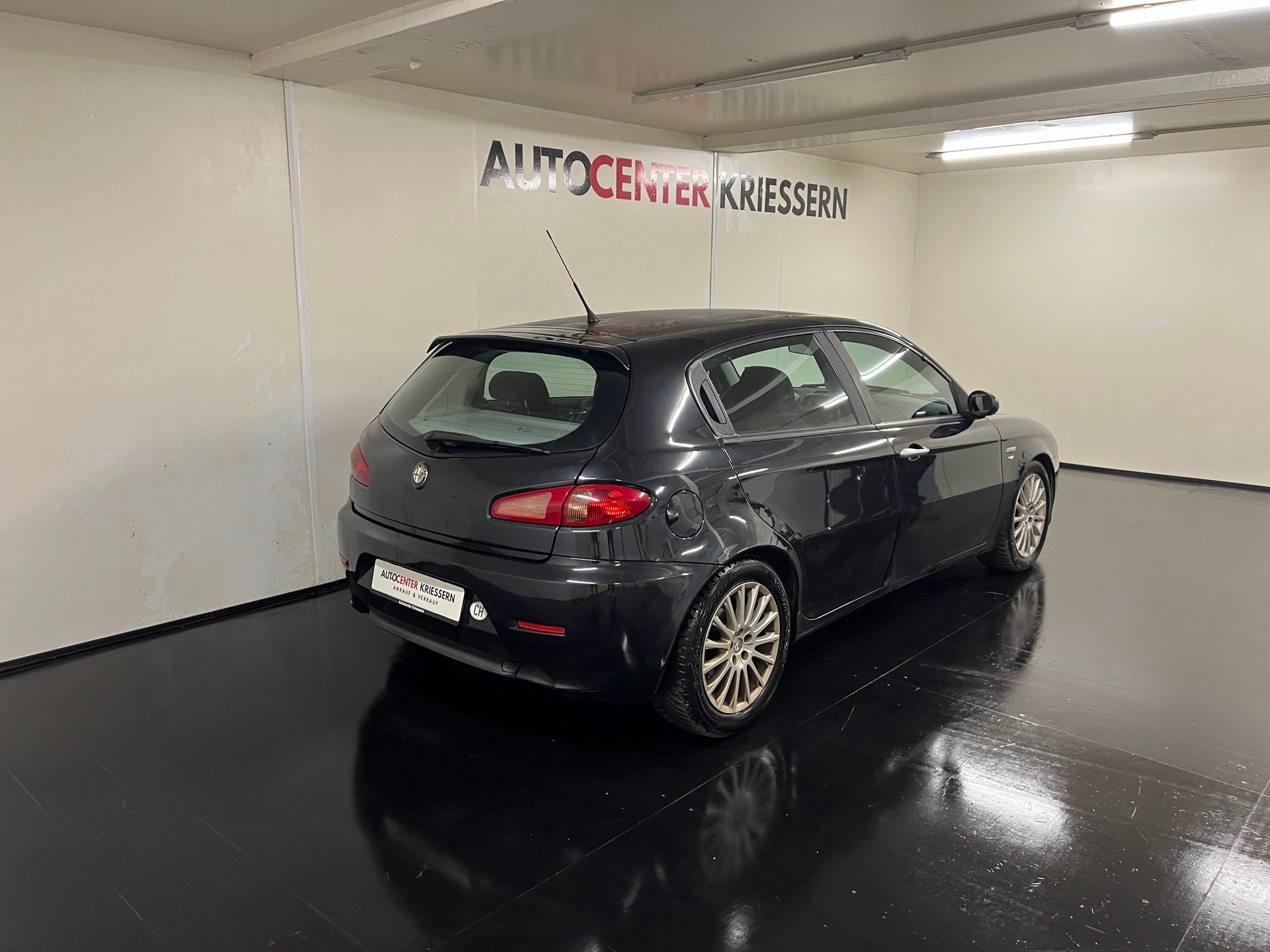ALFA ROMEO 147 1.9 16V JTD Faces-image-4