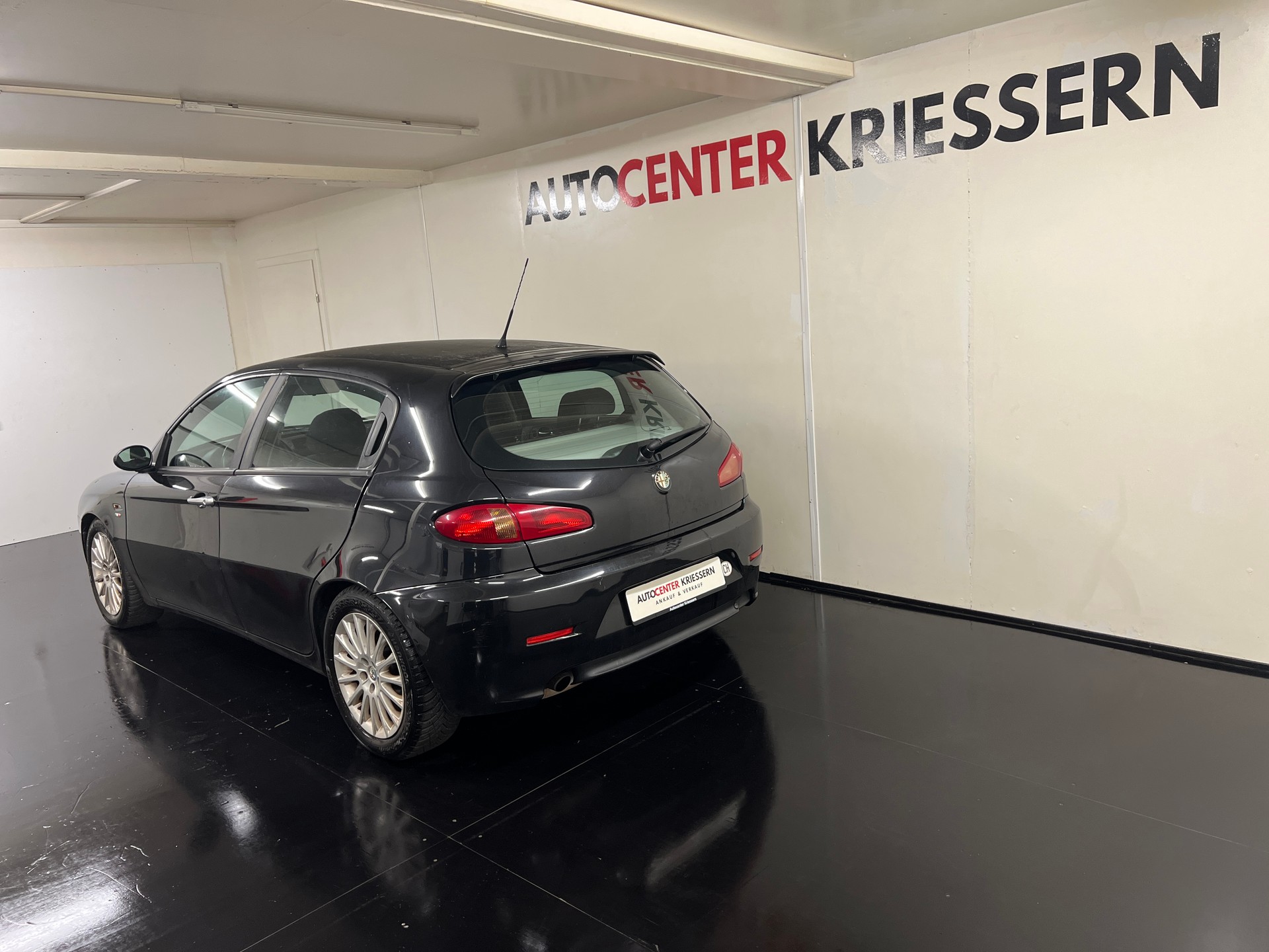 ALFA ROMEO 147 1.9 16V JTD Faces-image-6