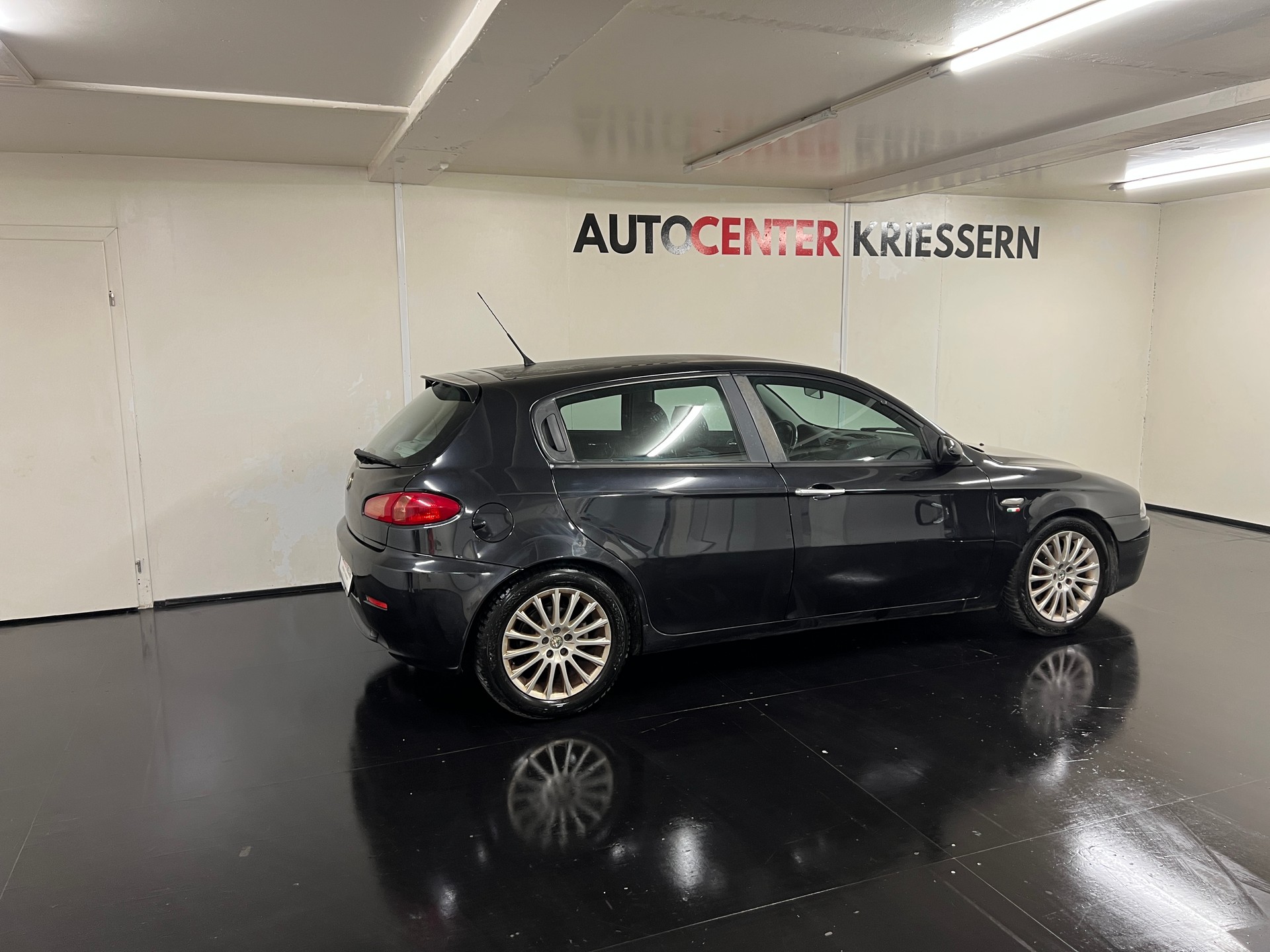 ALFA ROMEO 147 1.9 16V JTD Faces-image-3