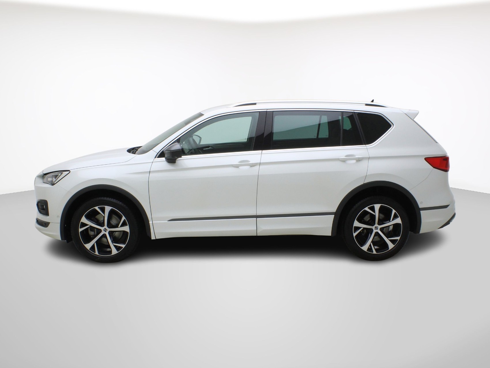 SEAT Tarraco 2.0 TSI DSG FR 4Drive-image-2