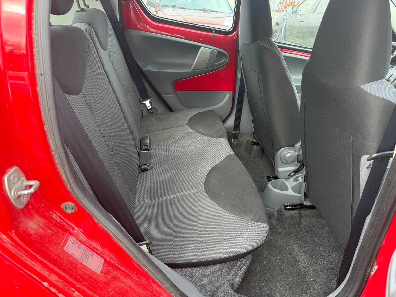 TOYOTA Aygo 1.0 Linea Luna Cool-image-10