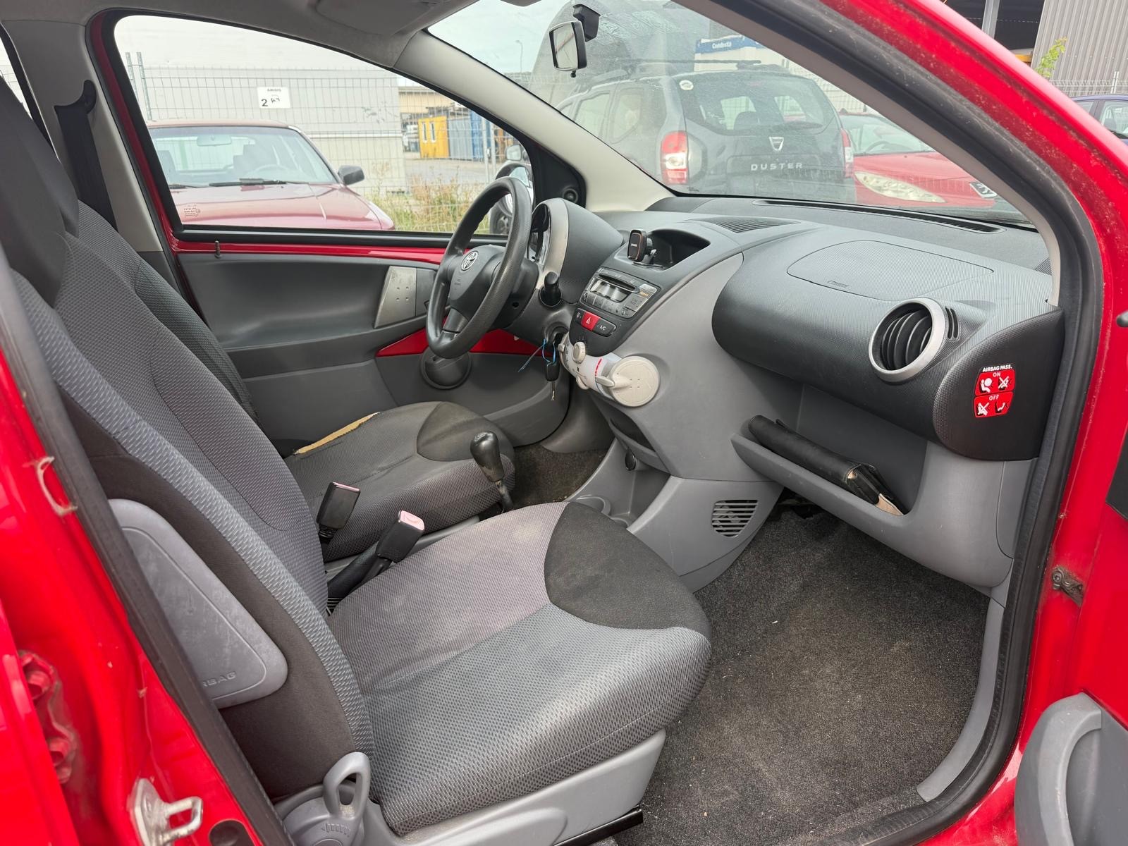 TOYOTA Aygo 1.0 Linea Luna Cool-image-14