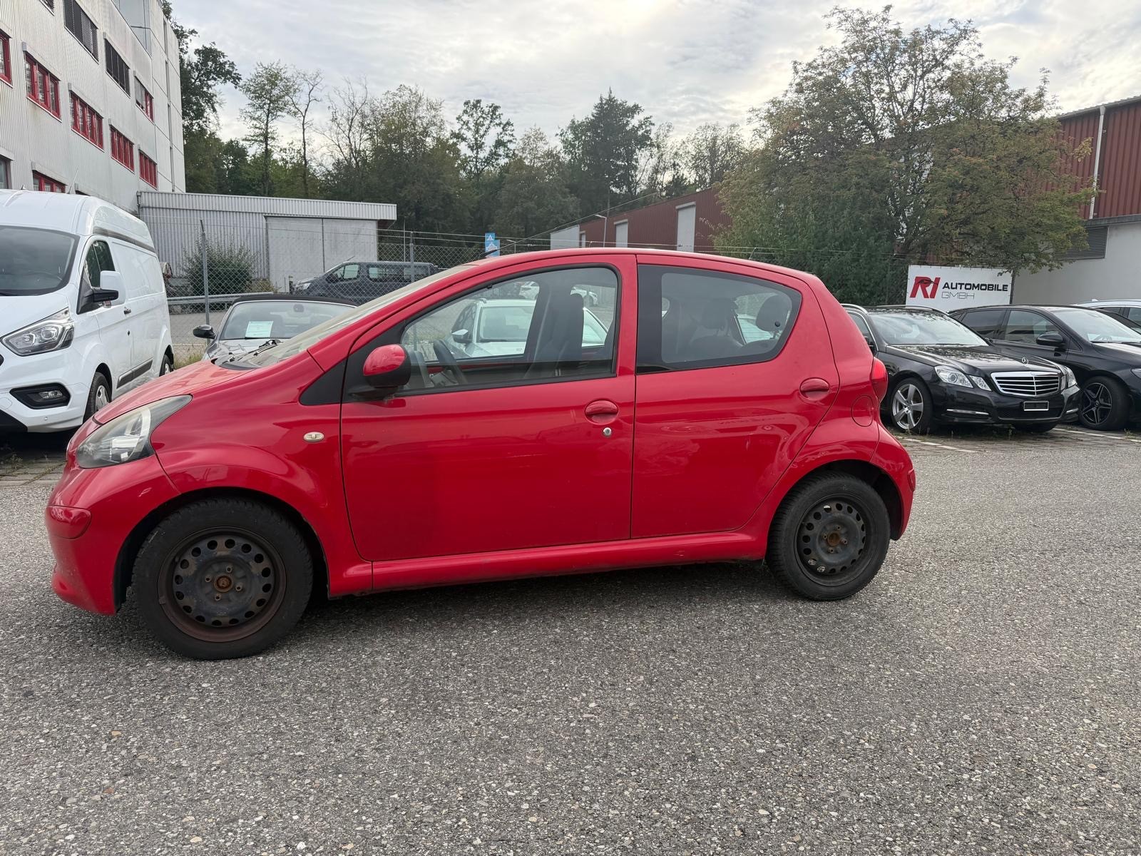TOYOTA Aygo 1.0 Linea Luna Cool-image-5