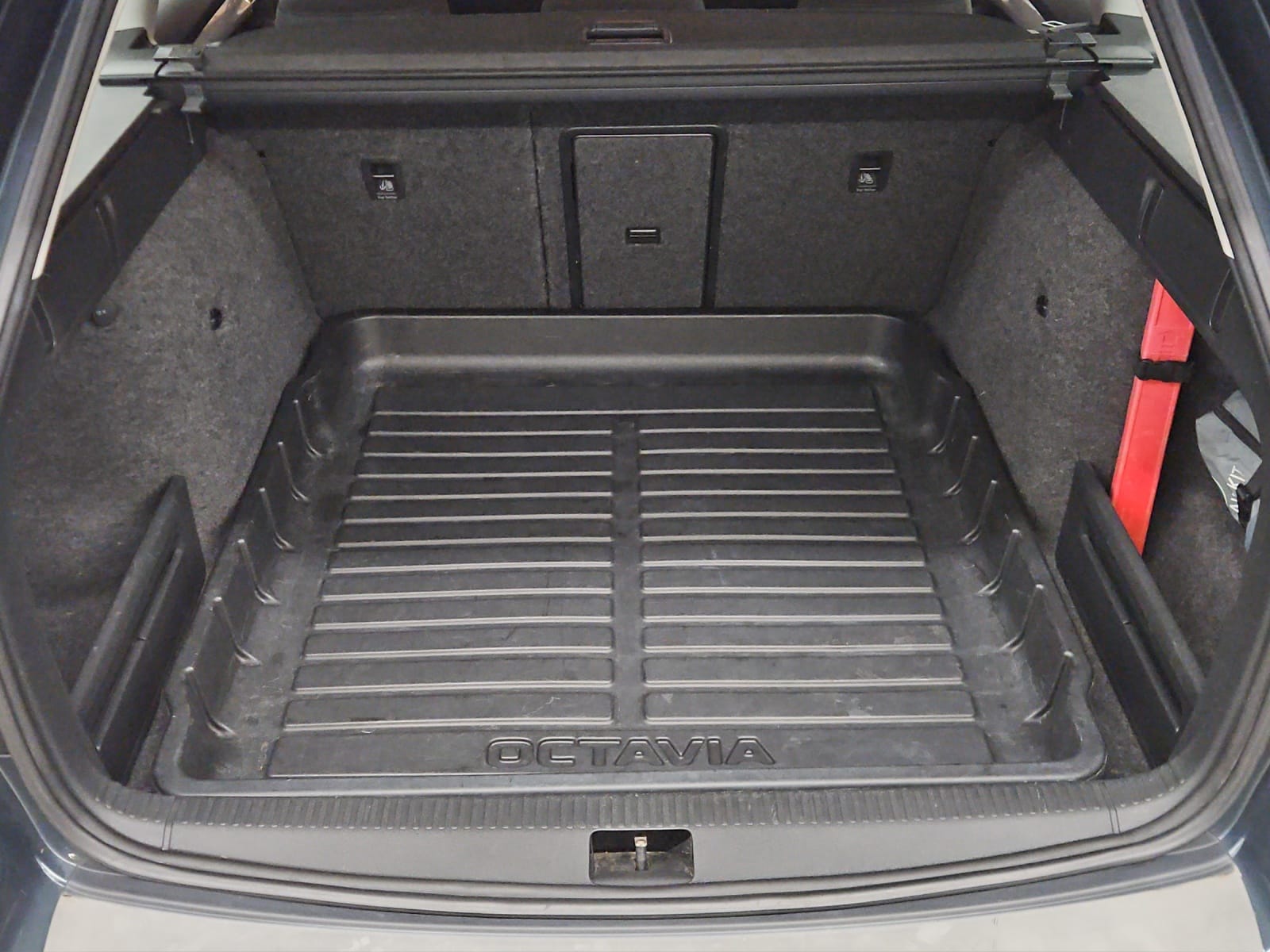 SKODA Skoda Octavia TDI 4x4-image-11