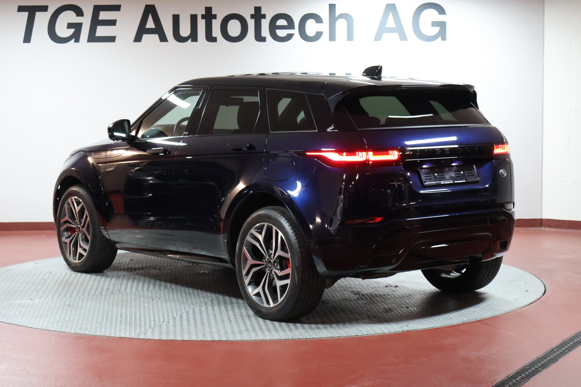 LAND ROVER Range Rover Evoque R-Dynamic P 300e S AT8-image-20