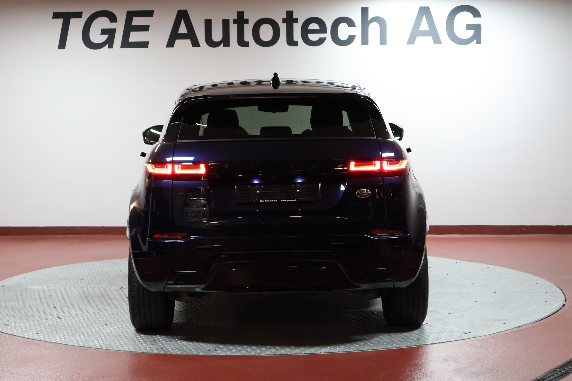 LAND ROVER Range Rover Evoque R-Dynamic P 300e S AT8-image-22