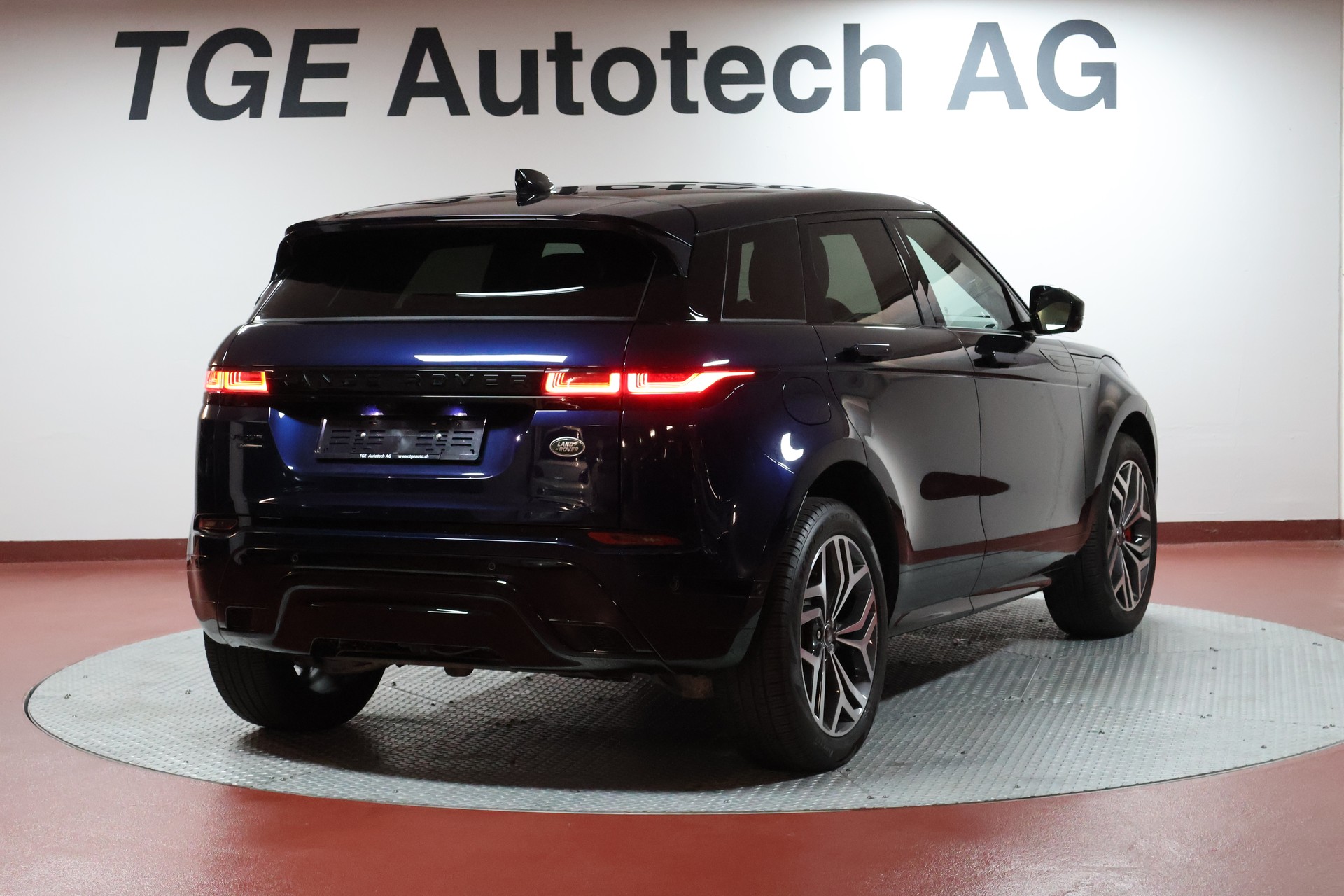 LAND ROVER Range Rover Evoque R-Dynamic P 300e S AT8-image-21