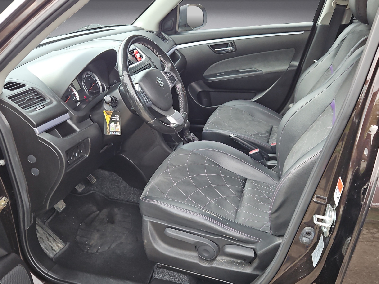 SUZUKI Swift 1.2i 16V Sergio Cellano-image-9