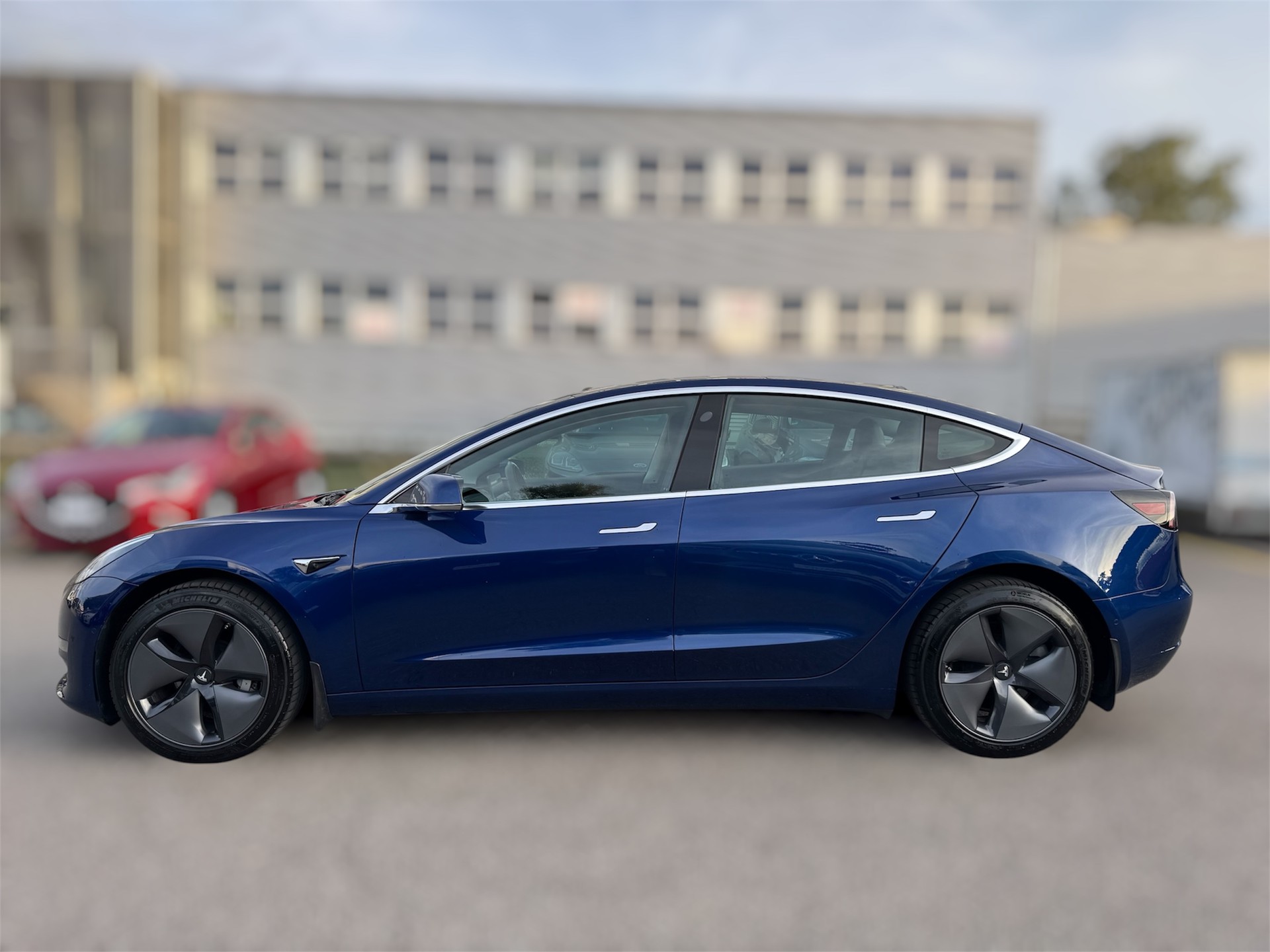 TESLA Model 3 Long Range Dual Motor AWD-image-7