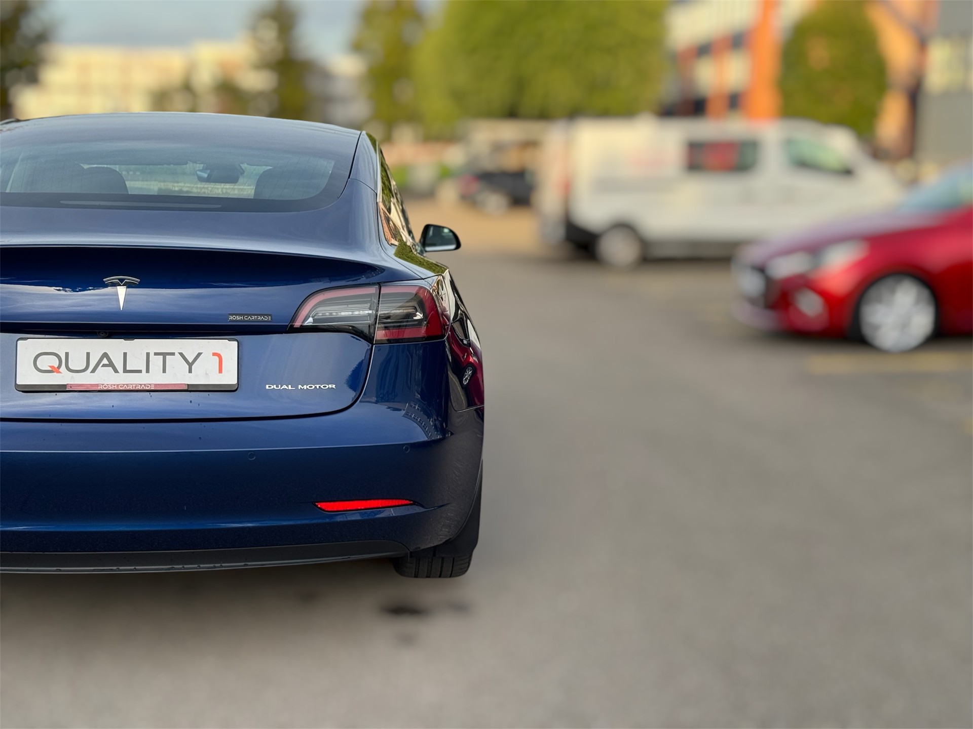 TESLA Model 3 Long Range Dual Motor AWD-image-15