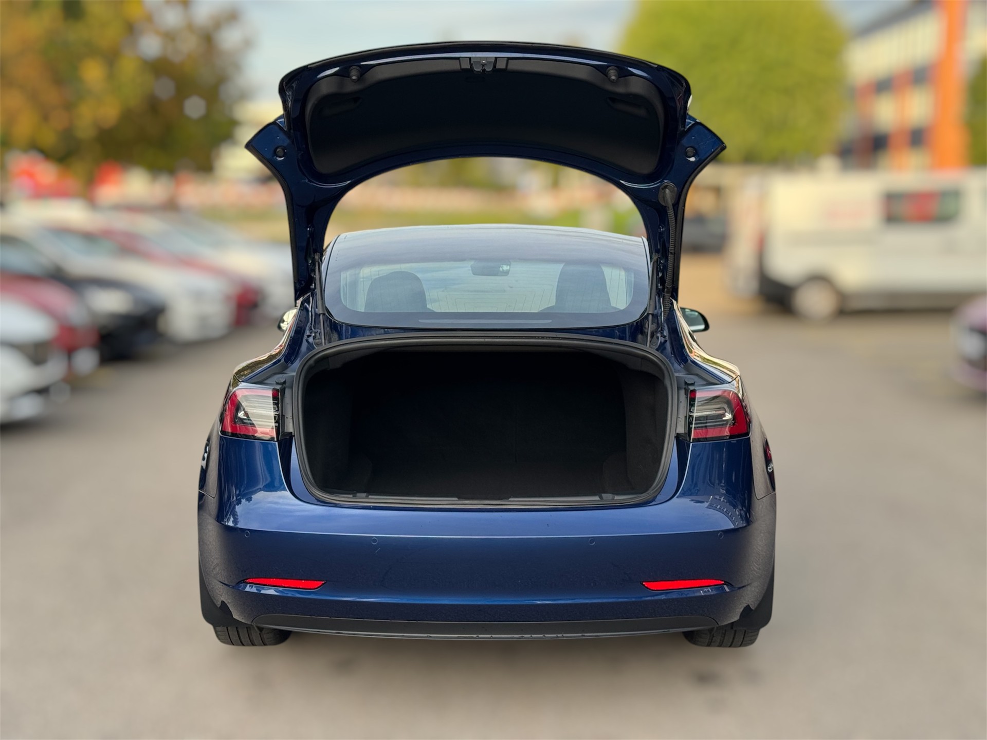 TESLA Model 3 Long Range Dual Motor AWD-image-5