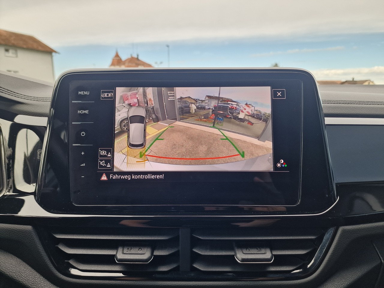 VW T-Roc 2.0 TSI R-Line DSG 4Motion-image-27