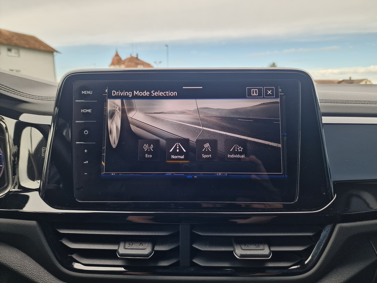 VW T-Roc 2.0 TSI R-Line DSG 4Motion-image-26