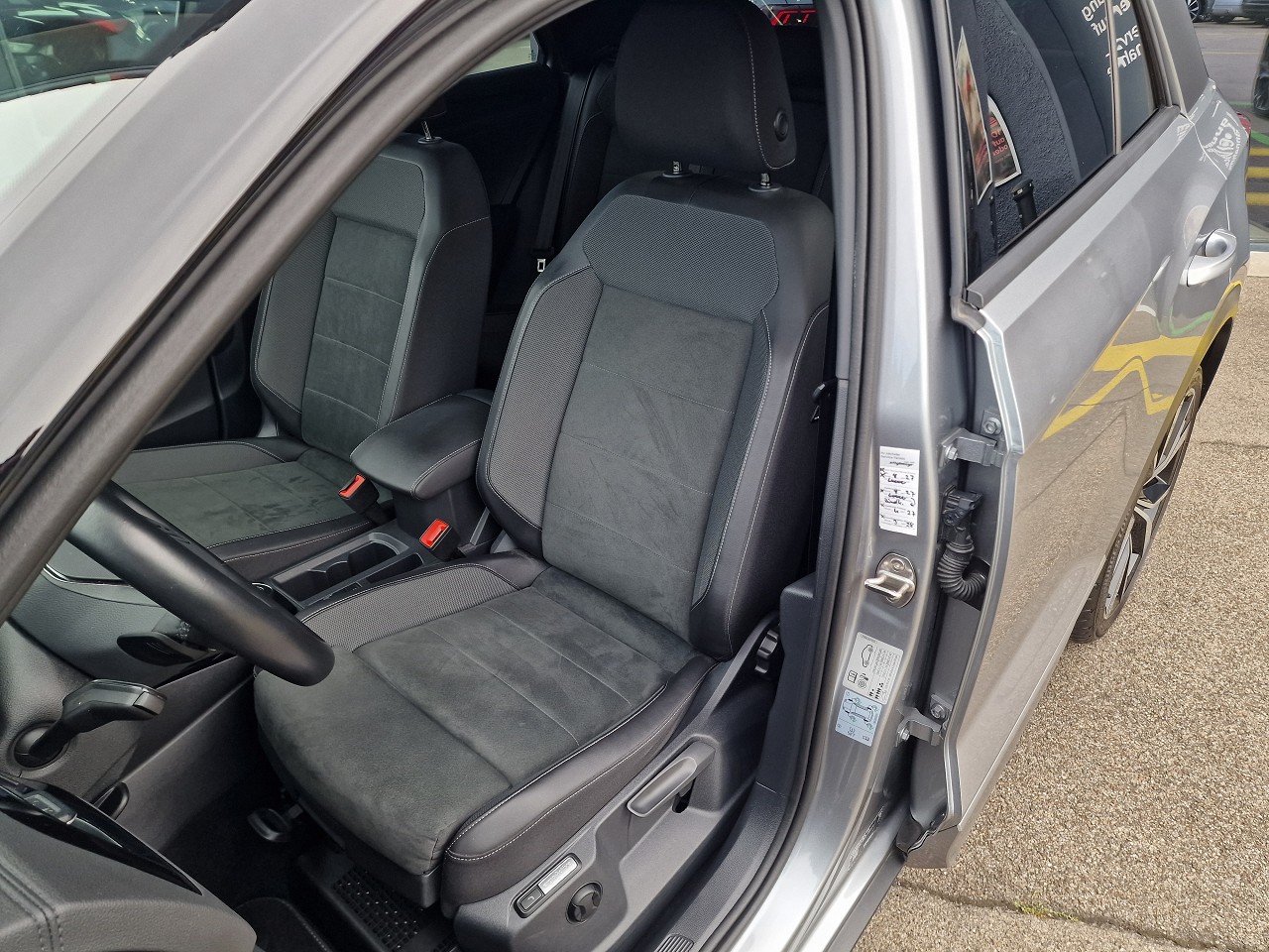 VW T-Roc 2.0 TSI R-Line DSG 4Motion-image-10