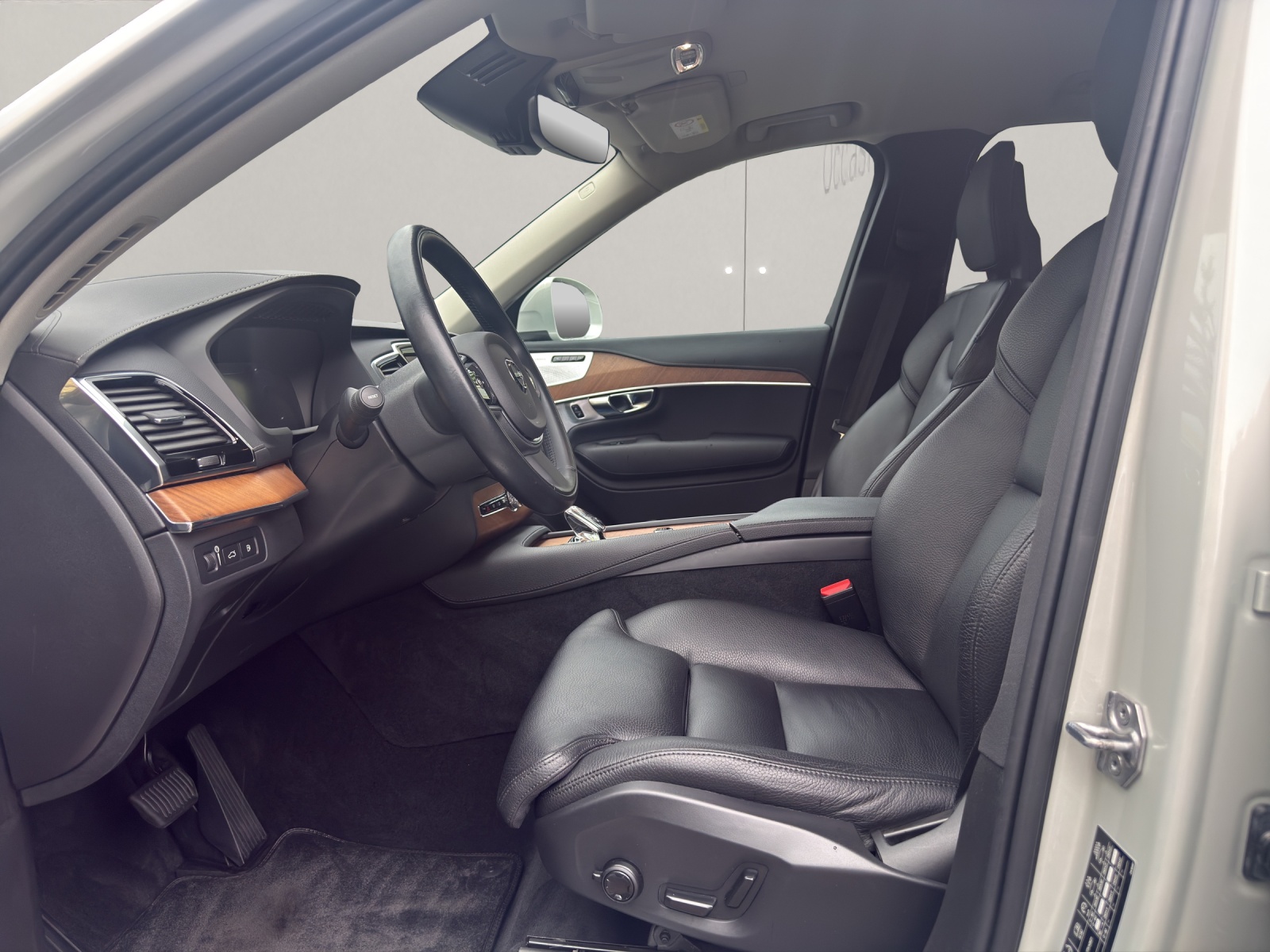 VOLVO XC90 2.0 T8 TE Inscription 7P. eAWD-image-8