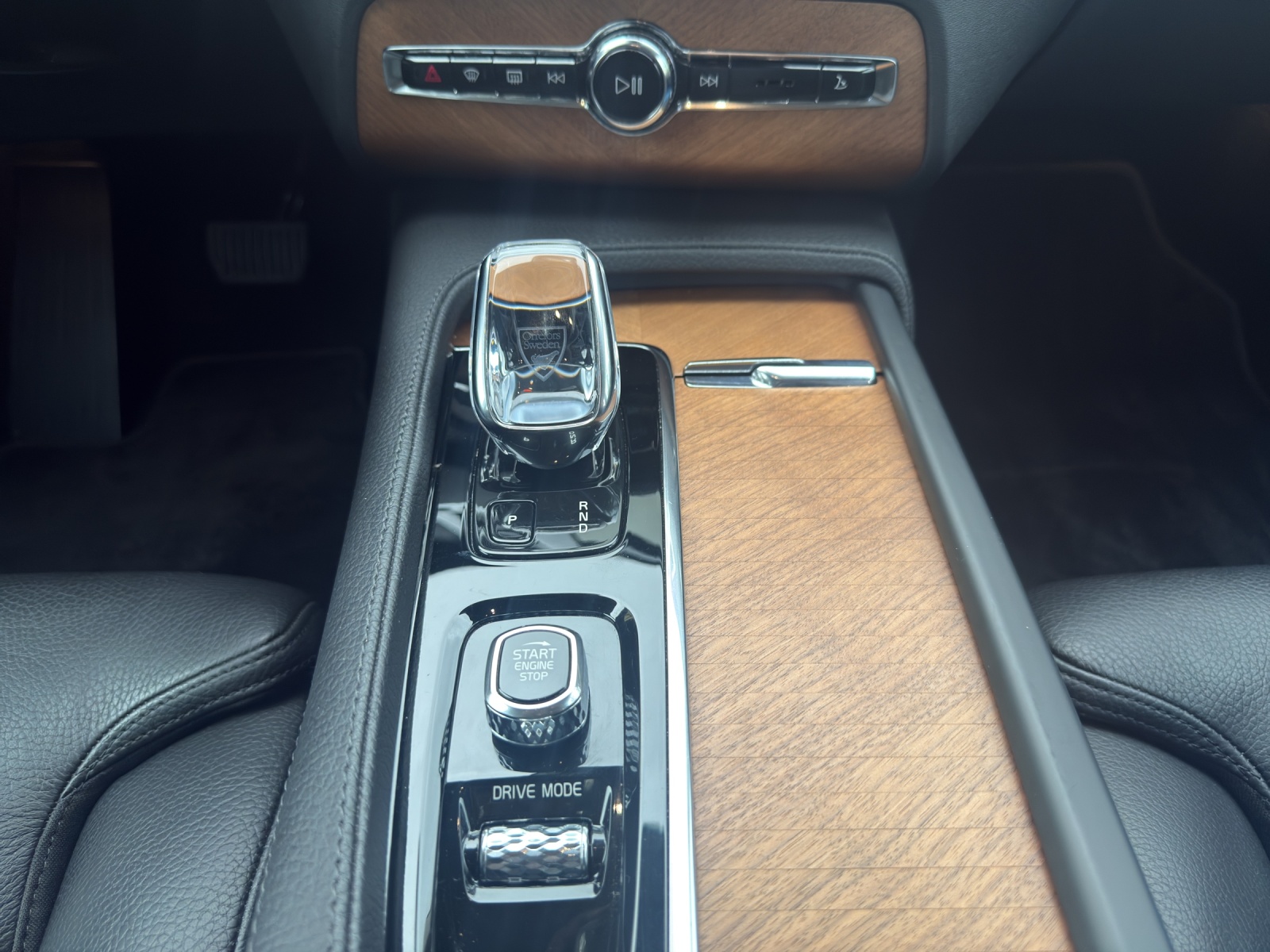VOLVO XC90 2.0 T8 TE Inscription 7P. eAWD-image-15