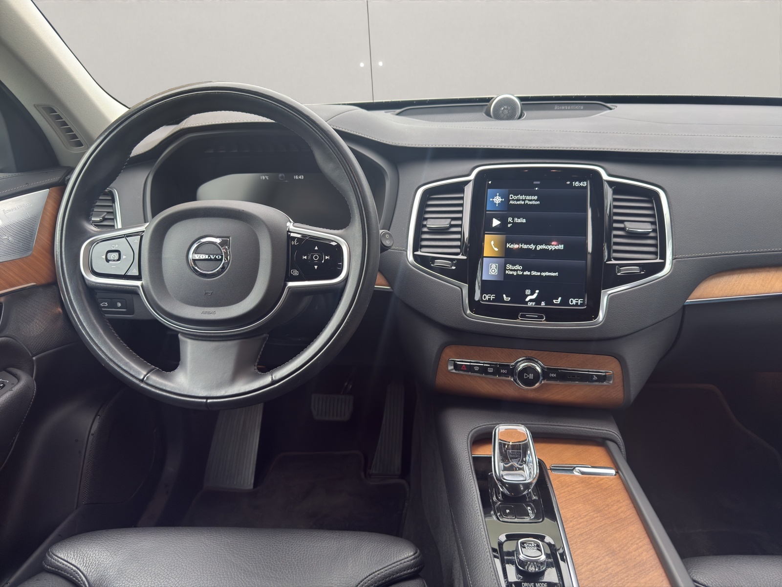 VOLVO XC90 2.0 T8 TE Inscription 7P. eAWD-image-12