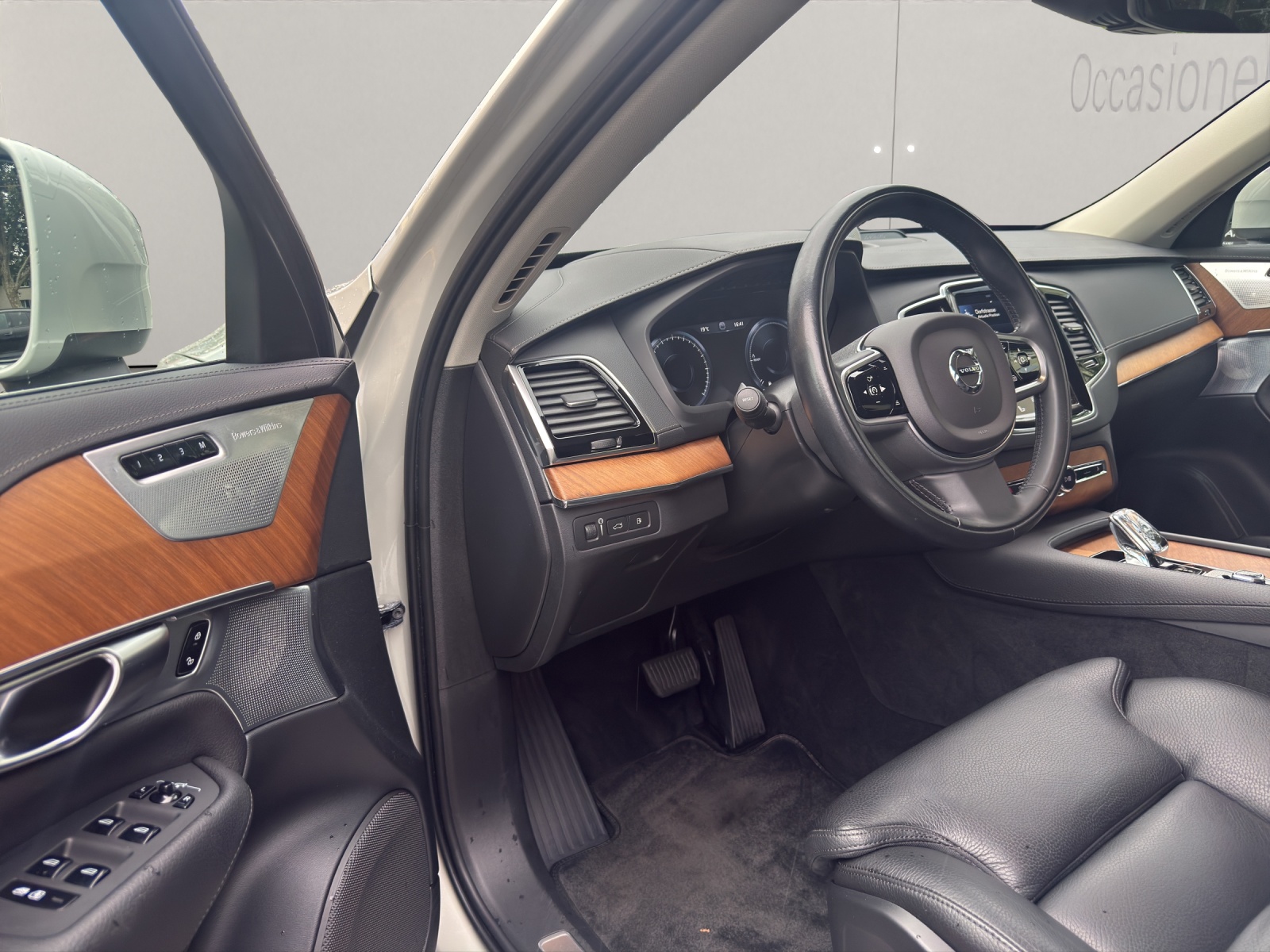 VOLVO XC90 2.0 T8 TE Inscription 7P. eAWD-image-7