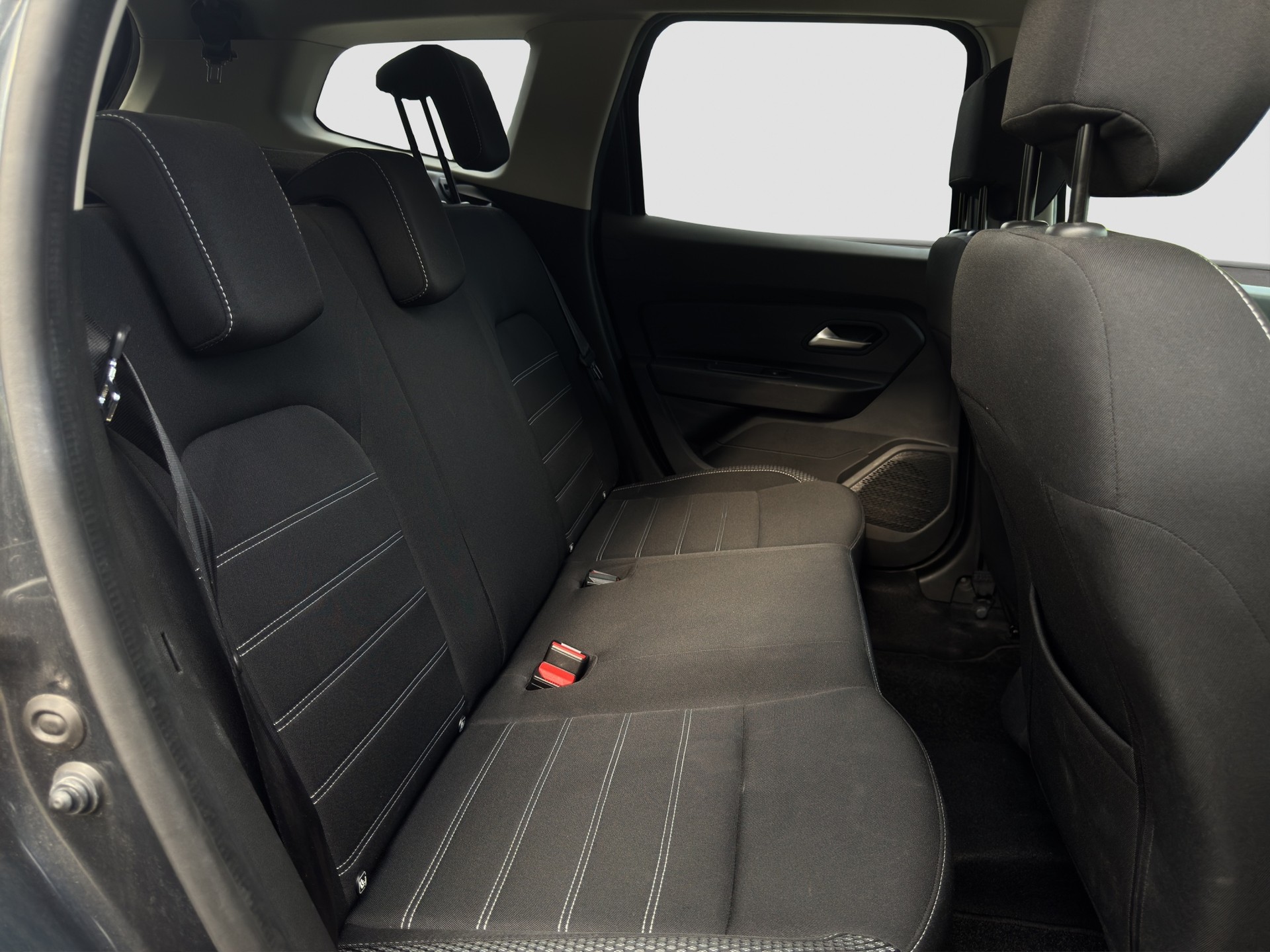 DACIA Duster TCe 150 Ultimate 4x4 | HERBSTAKTION đ | ab CHF 149.â/Mt. | Multiview Kamera | Keyless | Sitzheizung-image-15