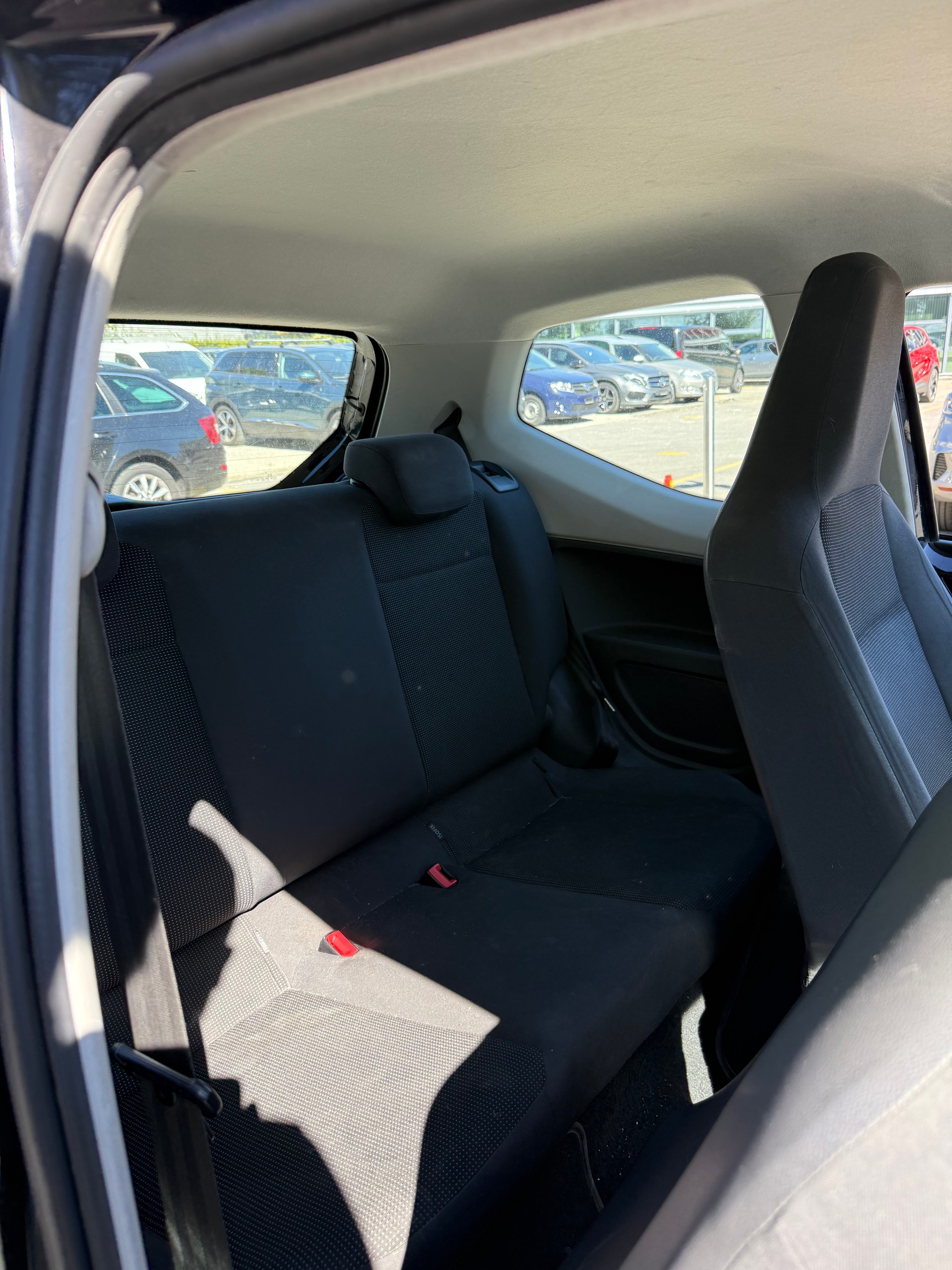 VW Up 1.0 take up-image-6