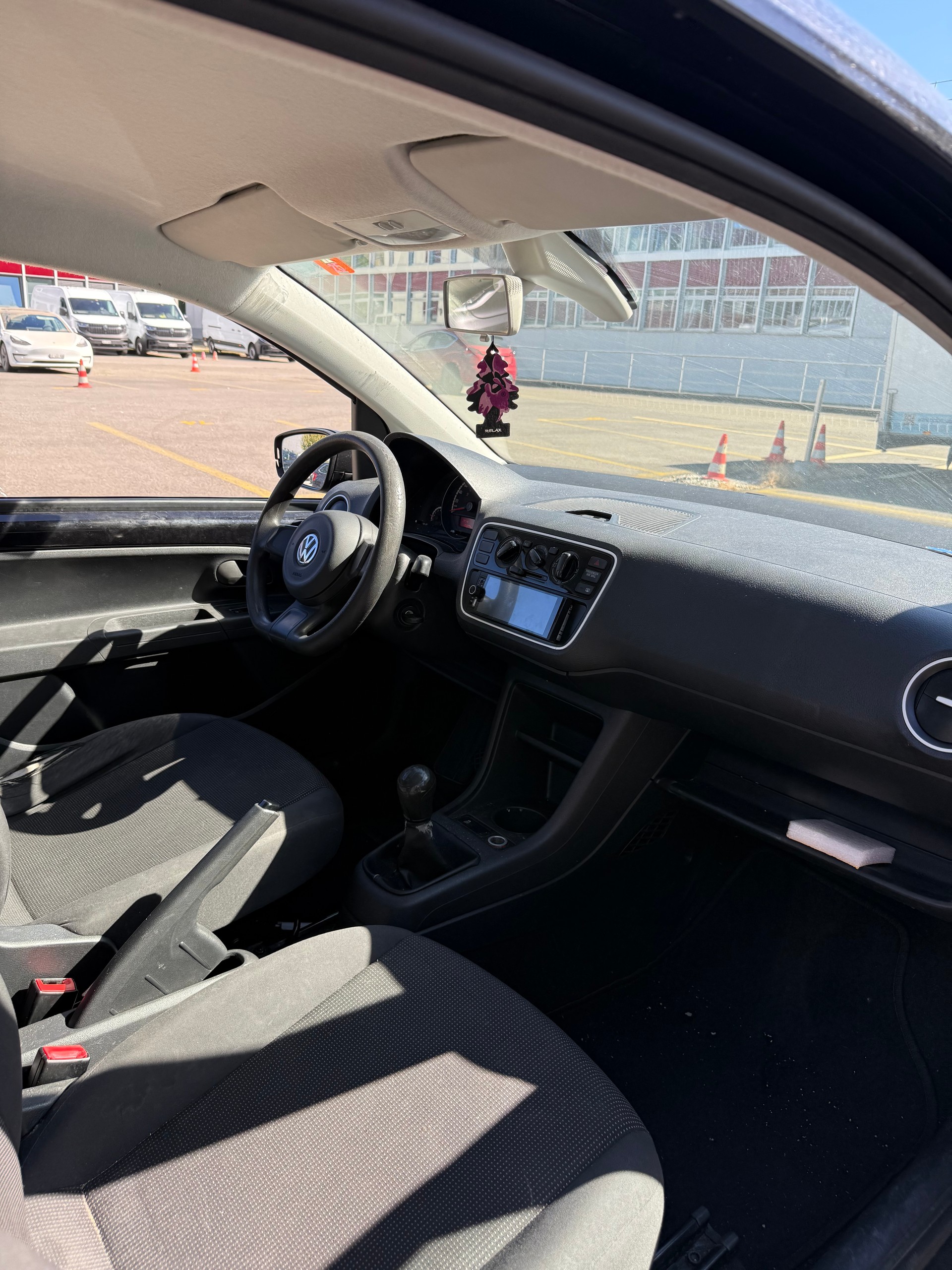 VW Up 1.0 take up-image-7