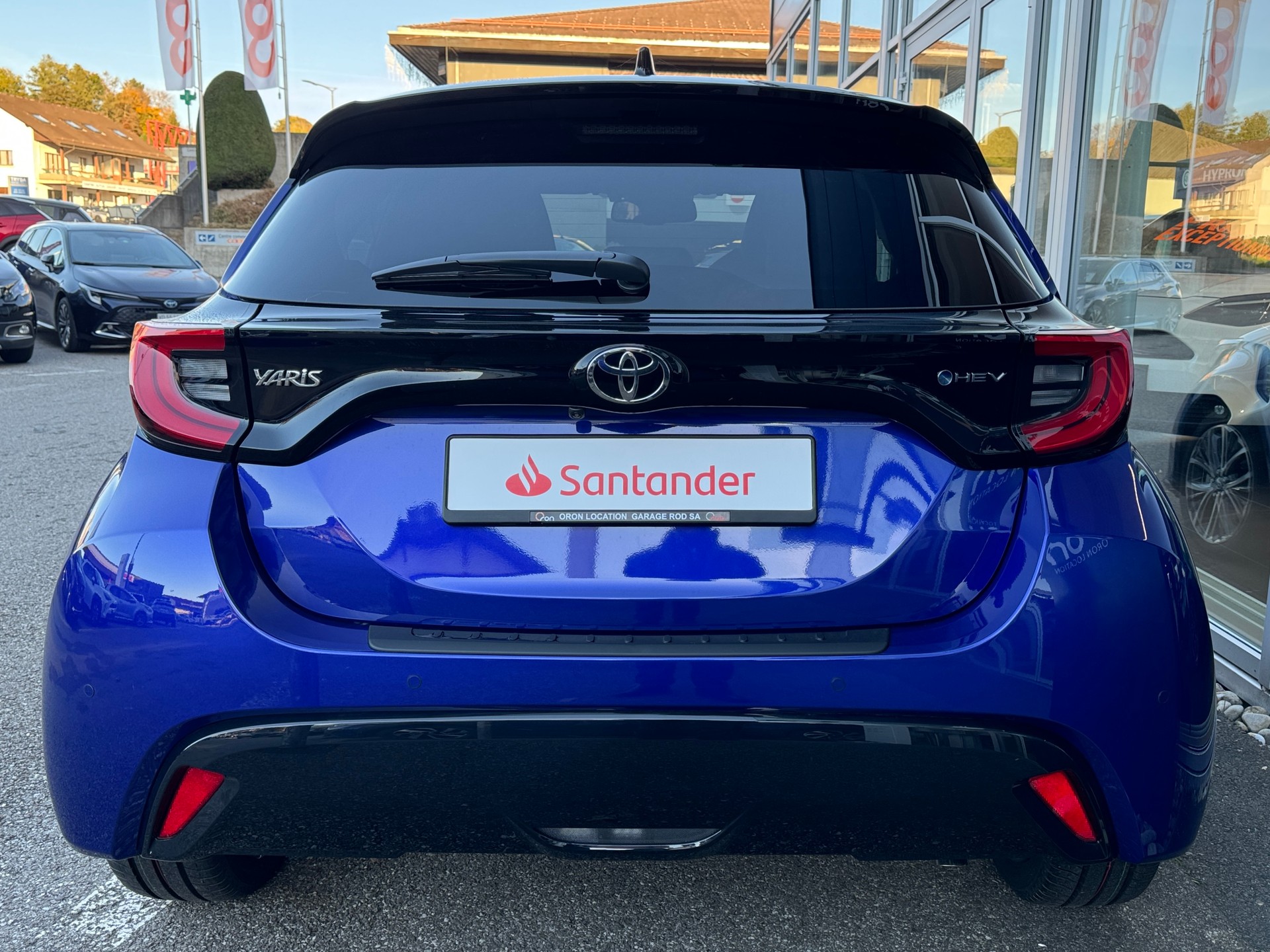 TOYOTA Yaris 1.5 Trend e-CVT-image-5
