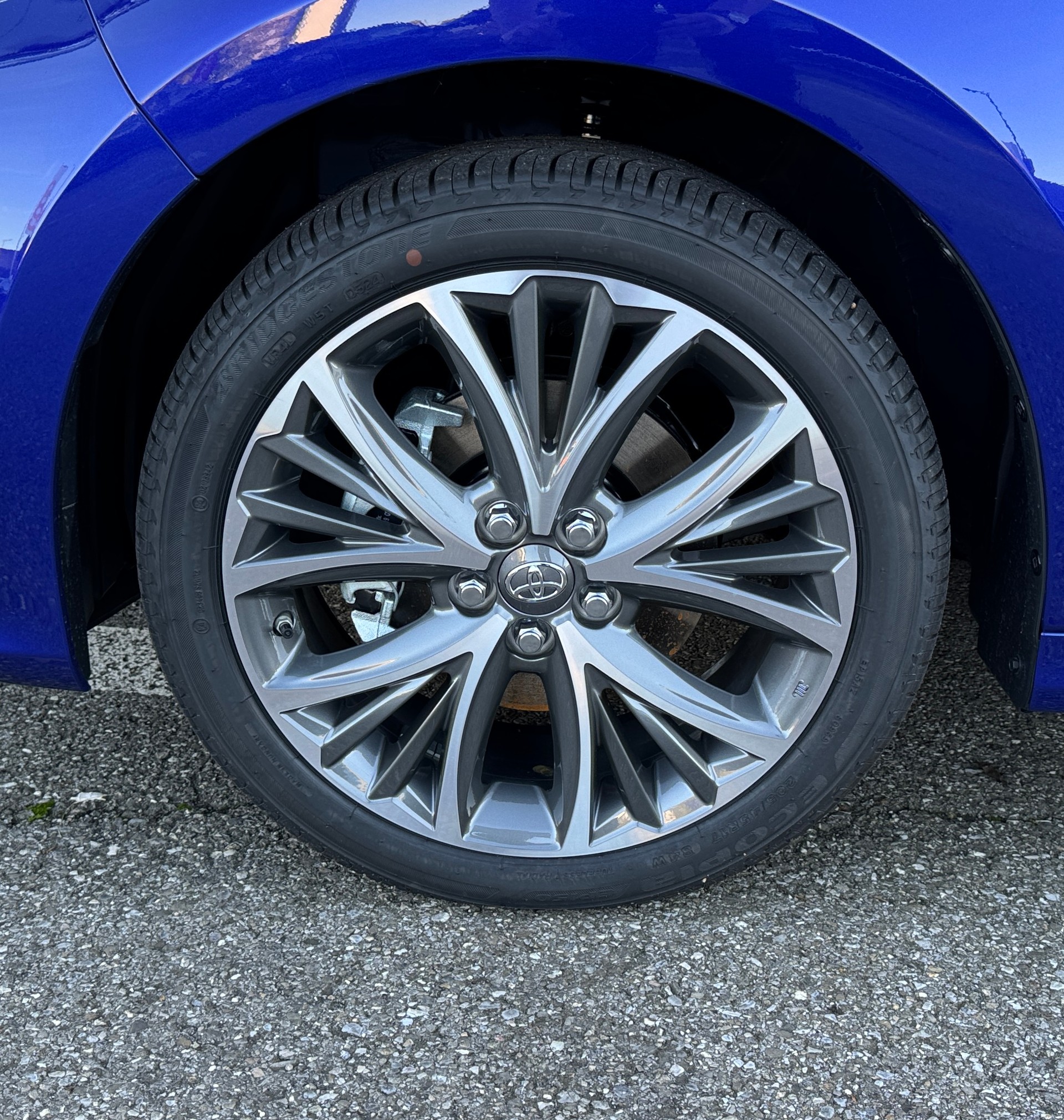 TOYOTA Yaris 1.5 Trend e-CVT-image-4