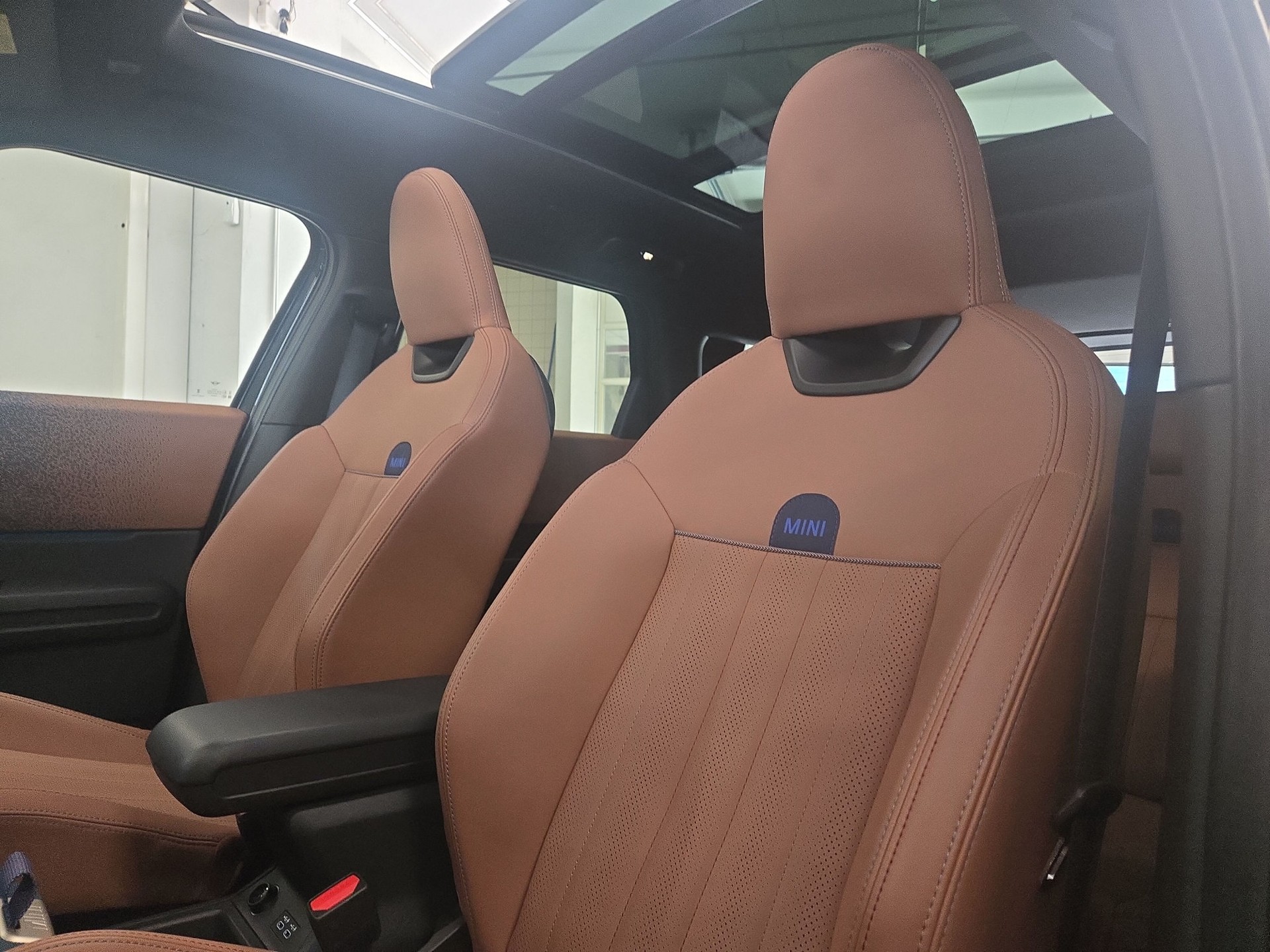 MINI Countryman C-image-9