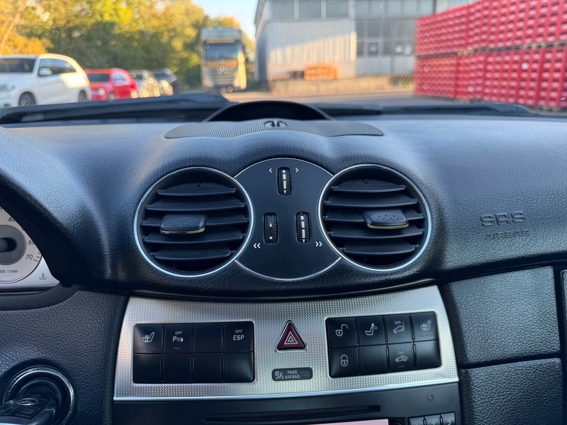 MERCEDES-BENZ CLK 350 Avantgarde 7G-Tronic-image-23