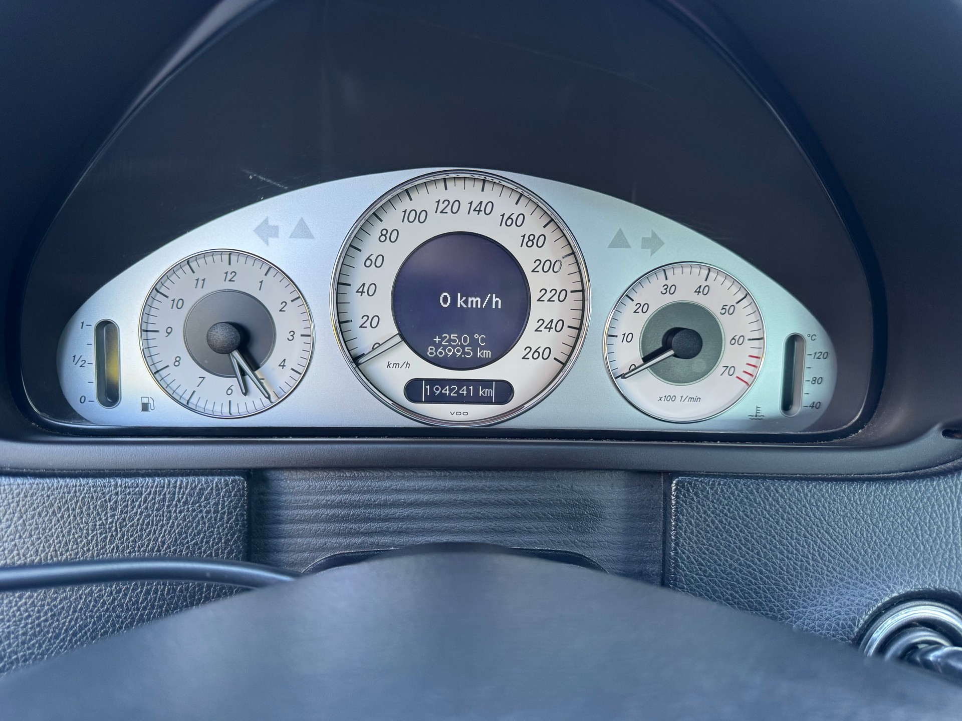 MERCEDES-BENZ CLK 350 Avantgarde 7G-Tronic-image-19