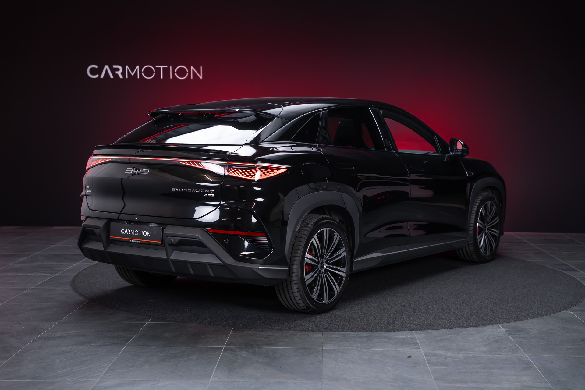 BYD Sealion 7 91,3 kWh Excellence AWD / Panoramadach / Head-Up Display / 360° Kamera-image-4