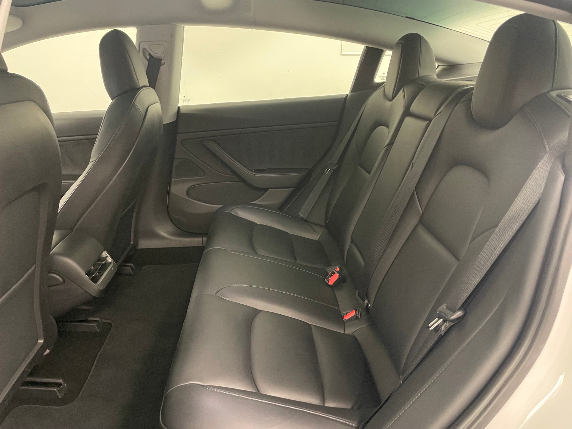 TESLA Model 3 Long Range Dual Motor AWD-image-7