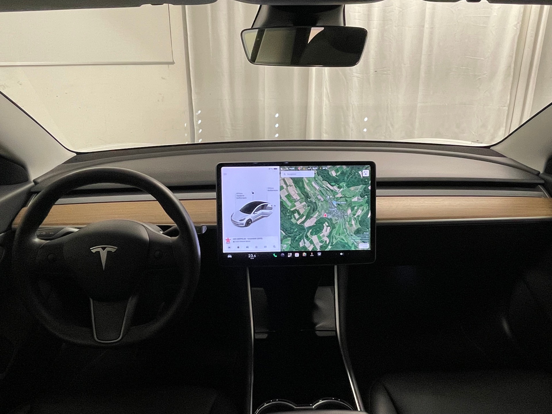 TESLA Model 3 Long Range Dual Motor AWD-image-12
